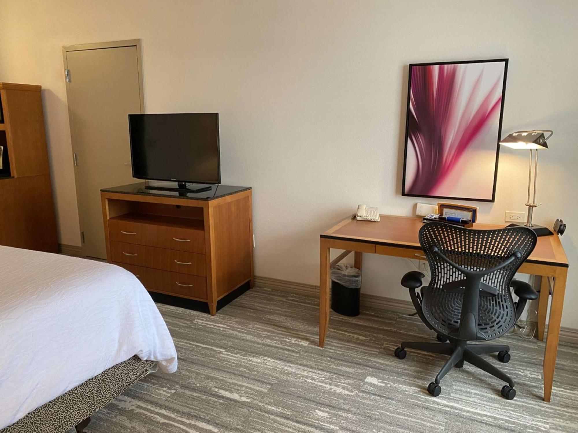 King Room,1557815812:JPEG