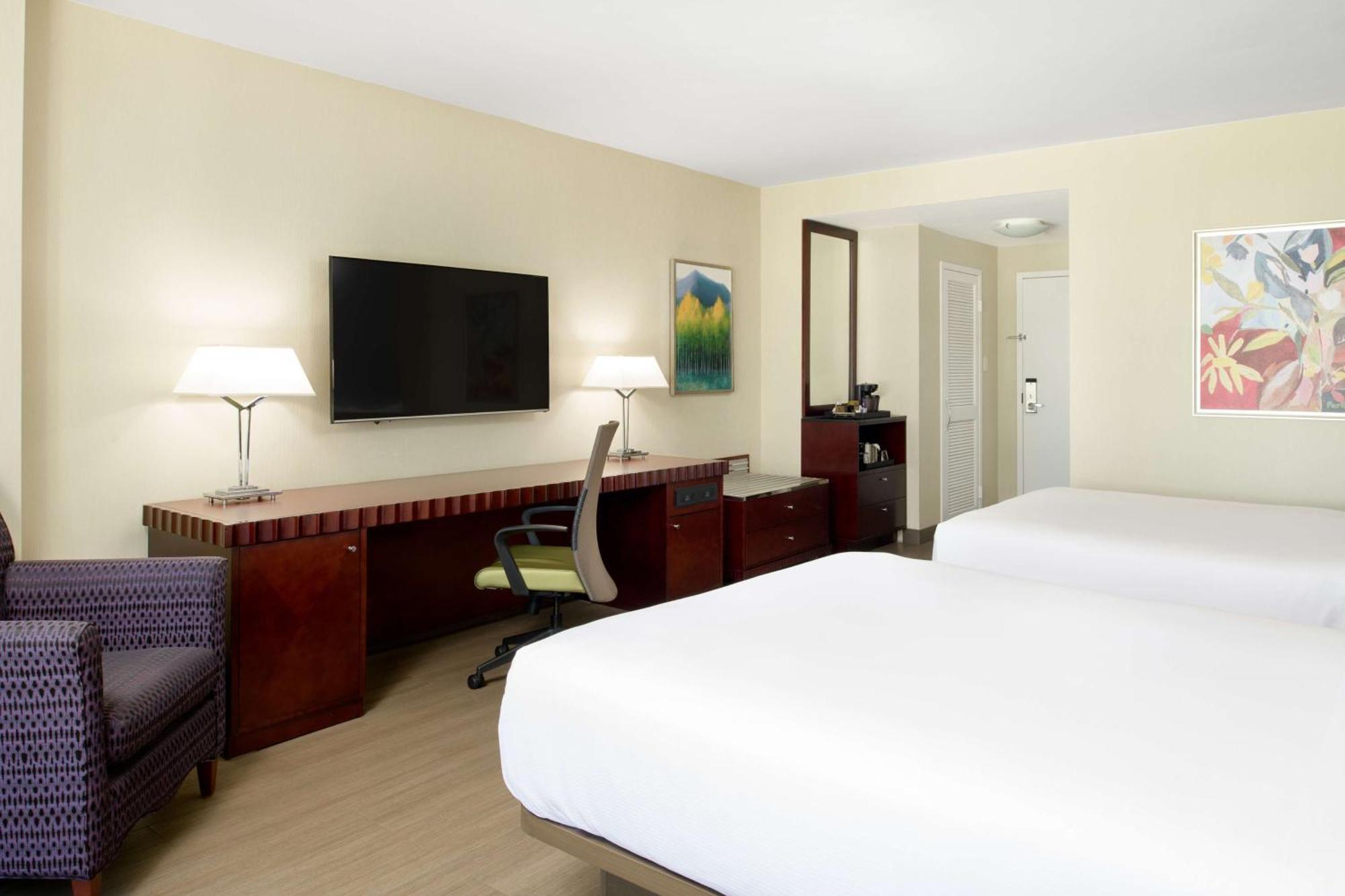 Deluxe Queen Room Two Queen Beds