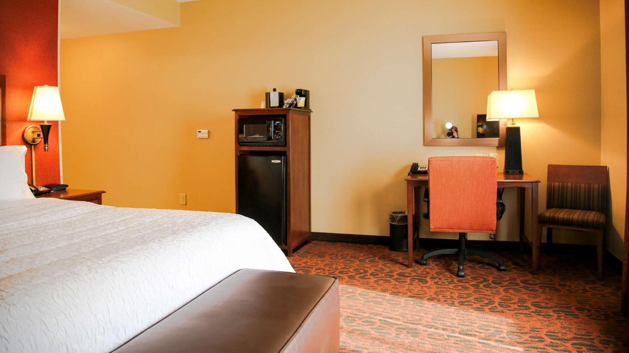 King Room King Bed Non-Smoking
