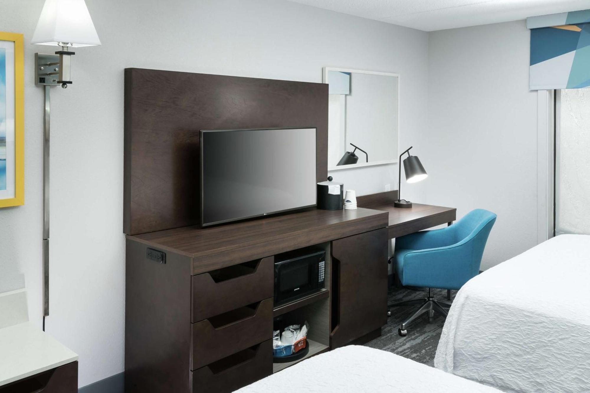 Room with Two Queen Beds - Non-Smoking