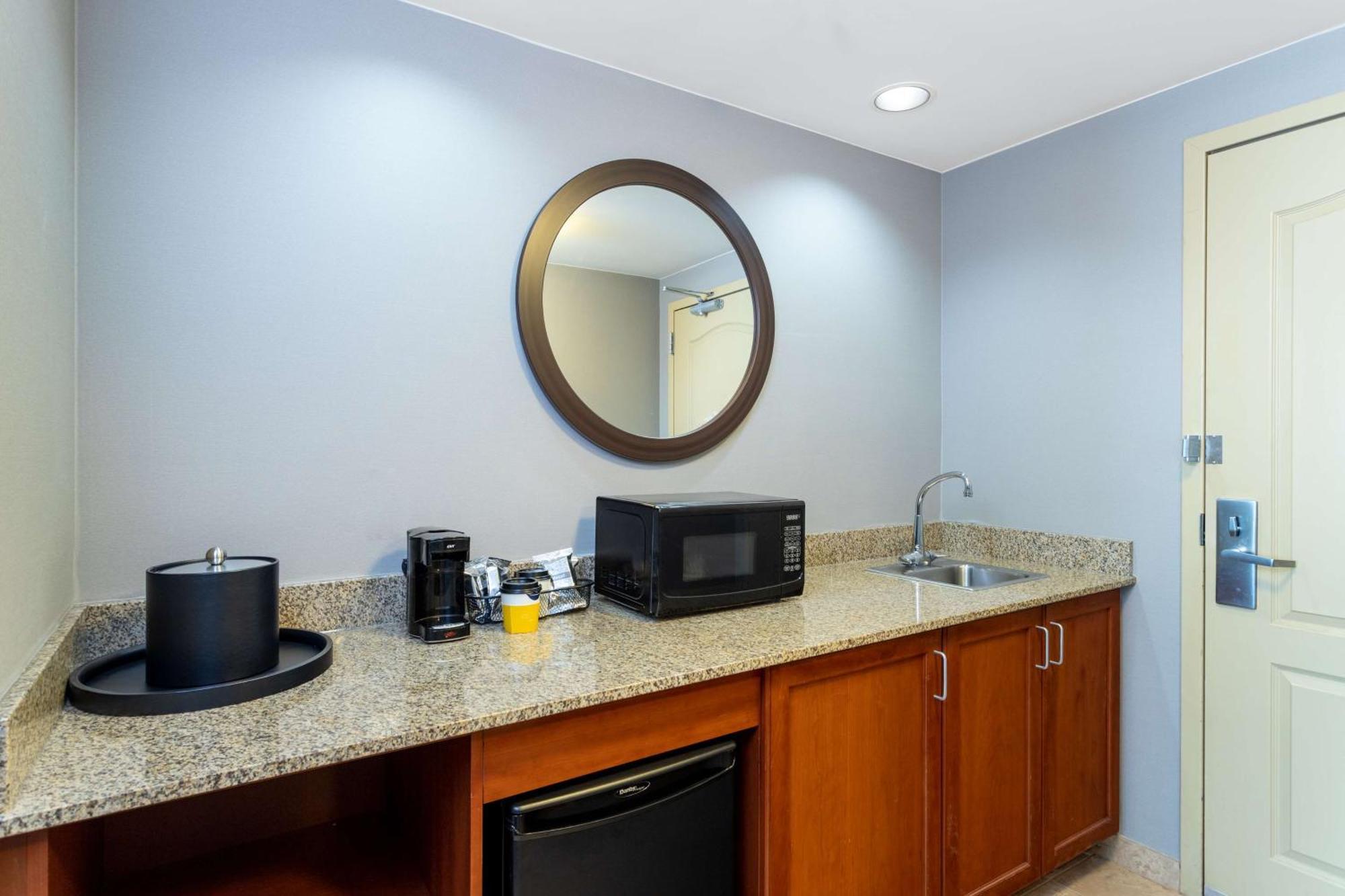 Queen Suite with Sofa Bed