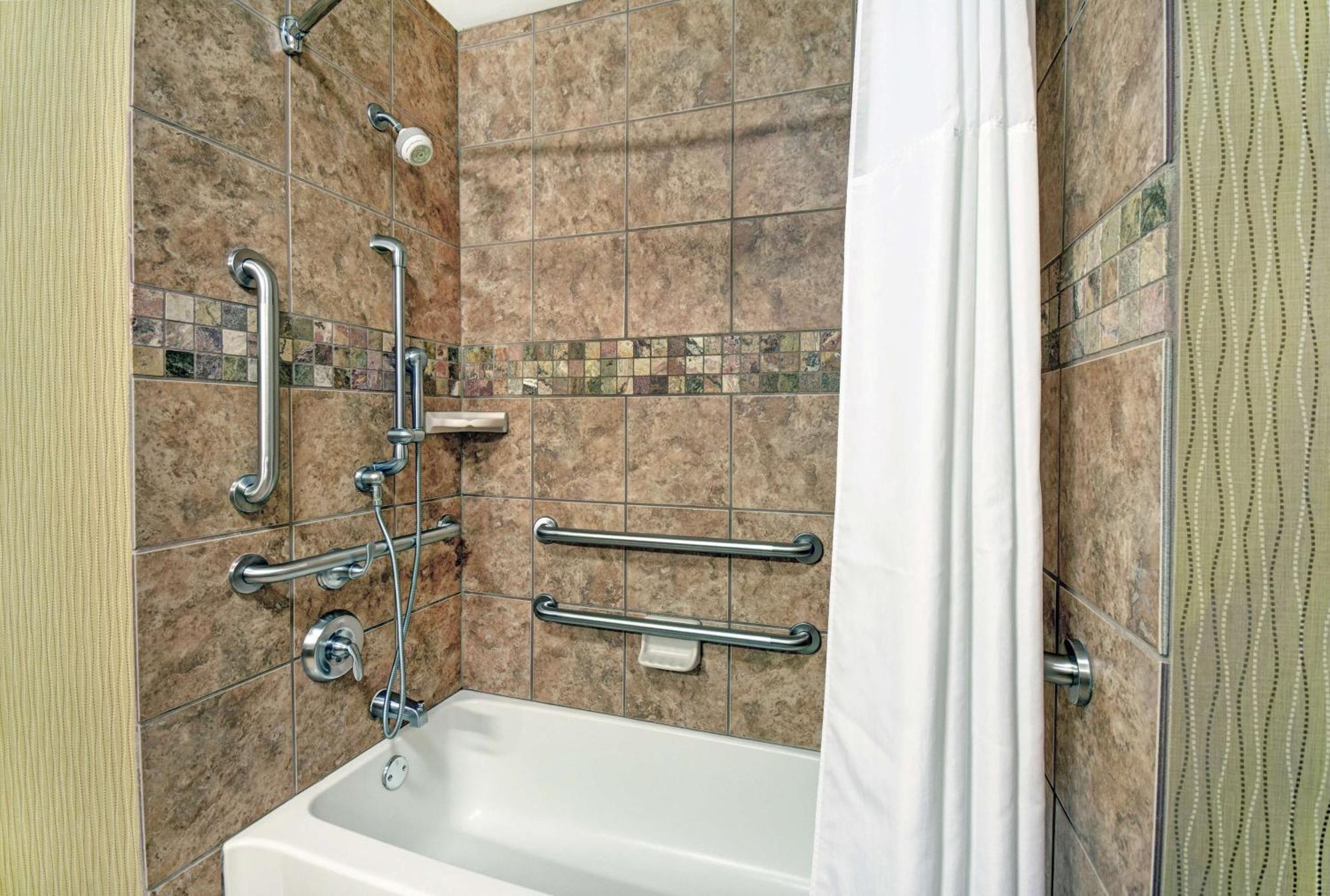 Queen Room with Two Queen Beds - Mobility and Hearing Access/Non-Smoking