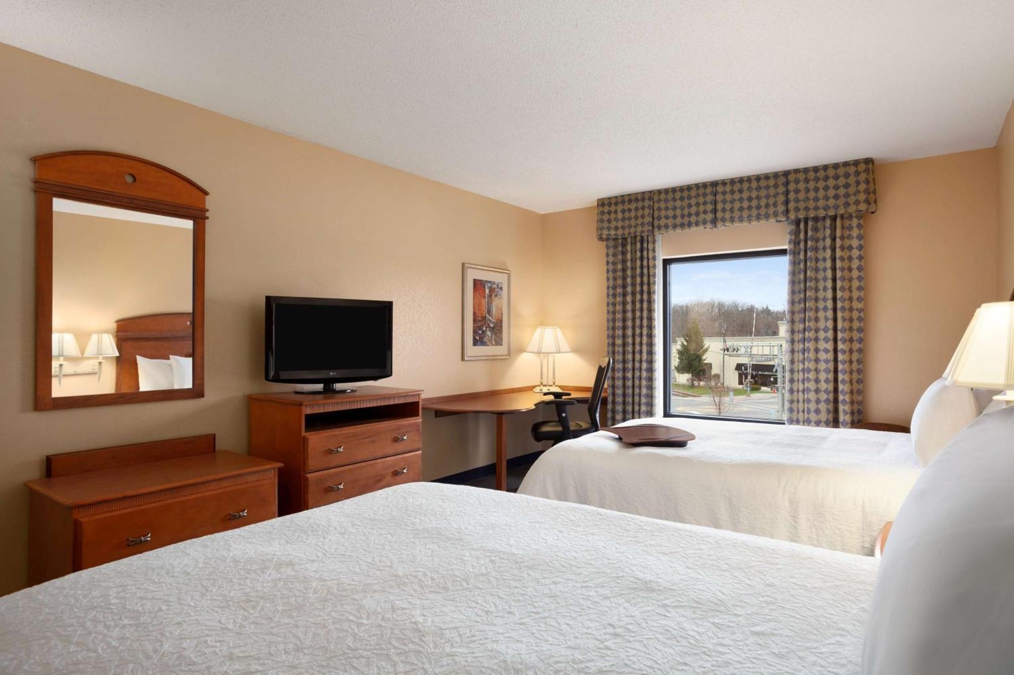 Room Two Queen Beds Non-Smoking