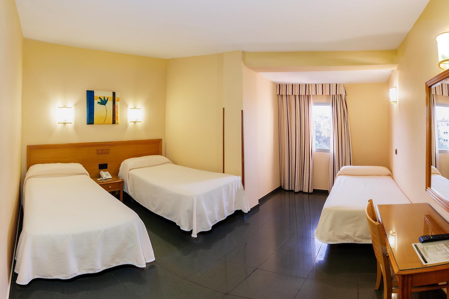 Double Room with Extra Bed and Parking,1557304459:JPEG