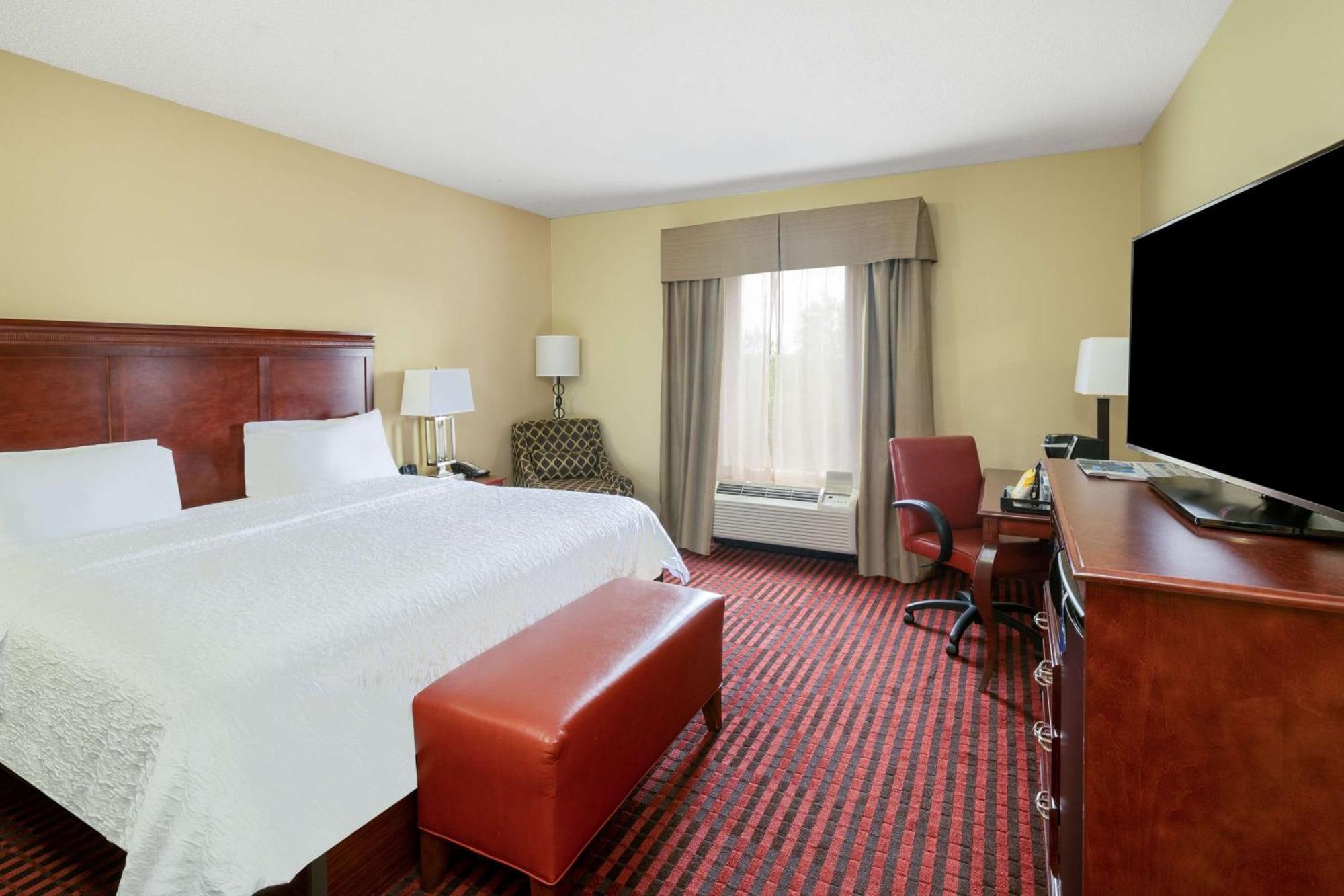 King Room King Bed Non-Smoking