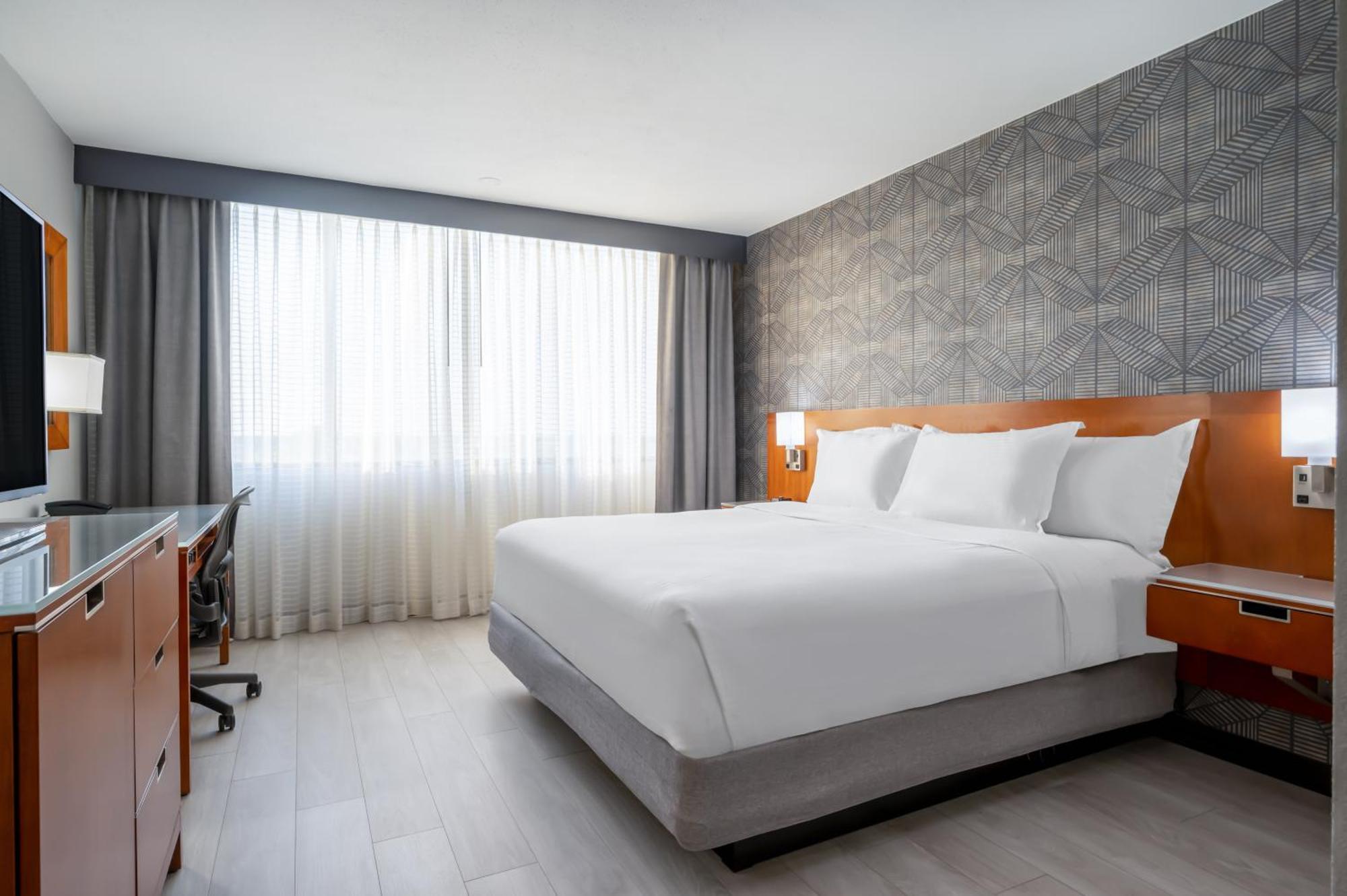 Premier King Room,1558083394:JPEG