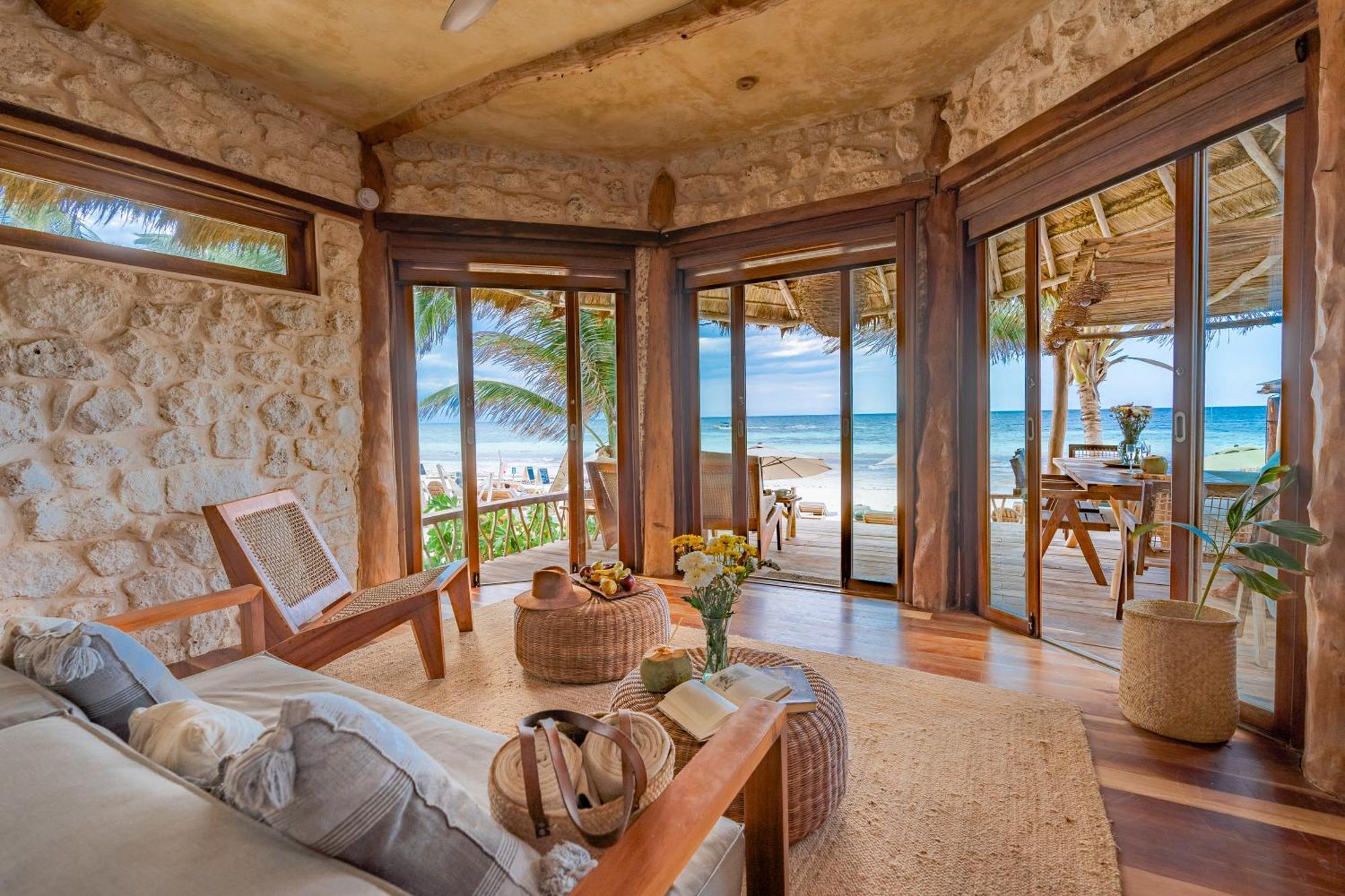 Villa - Beach Front