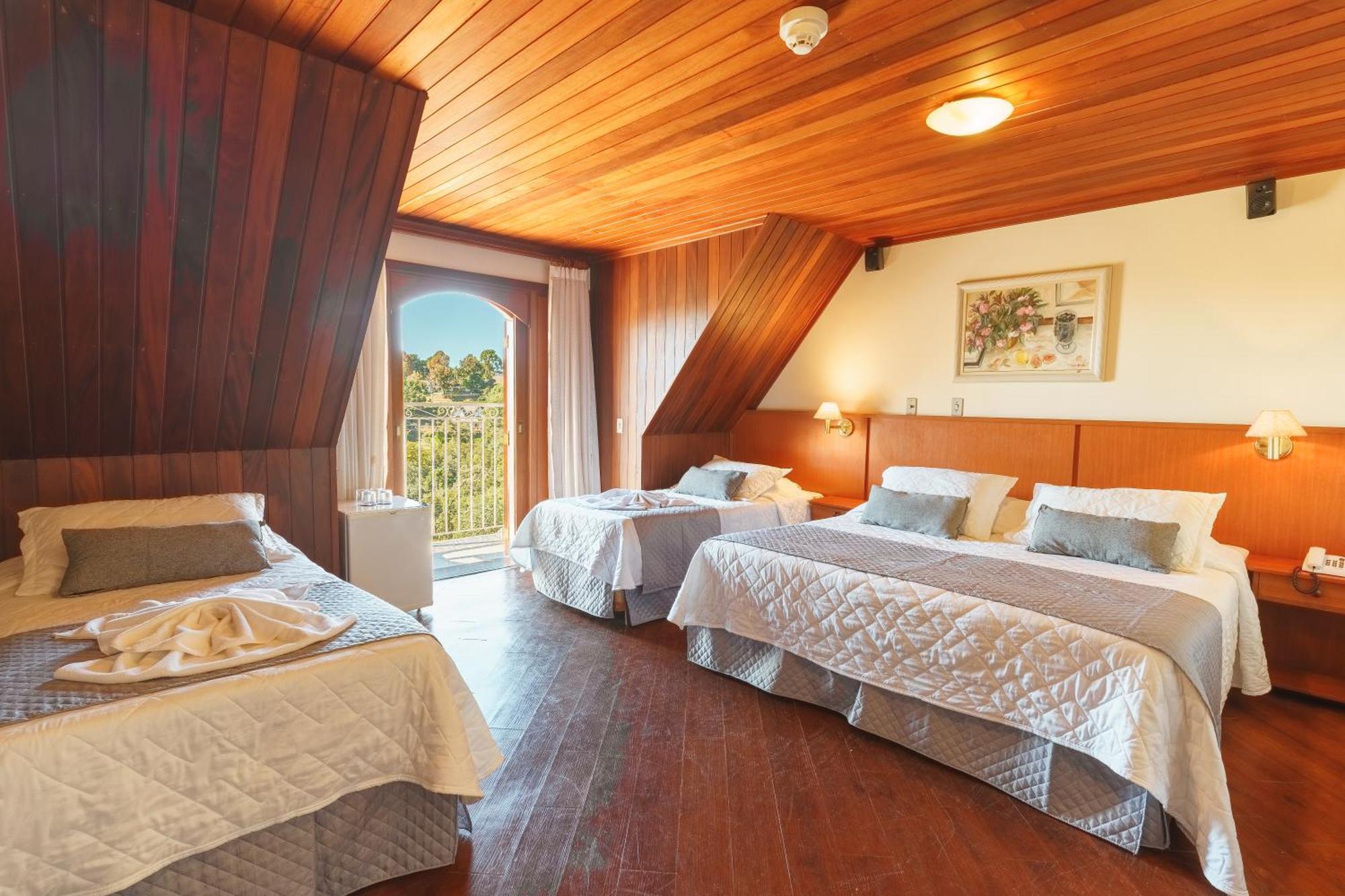 Standard Quadruple Room,1588101411:JPEG