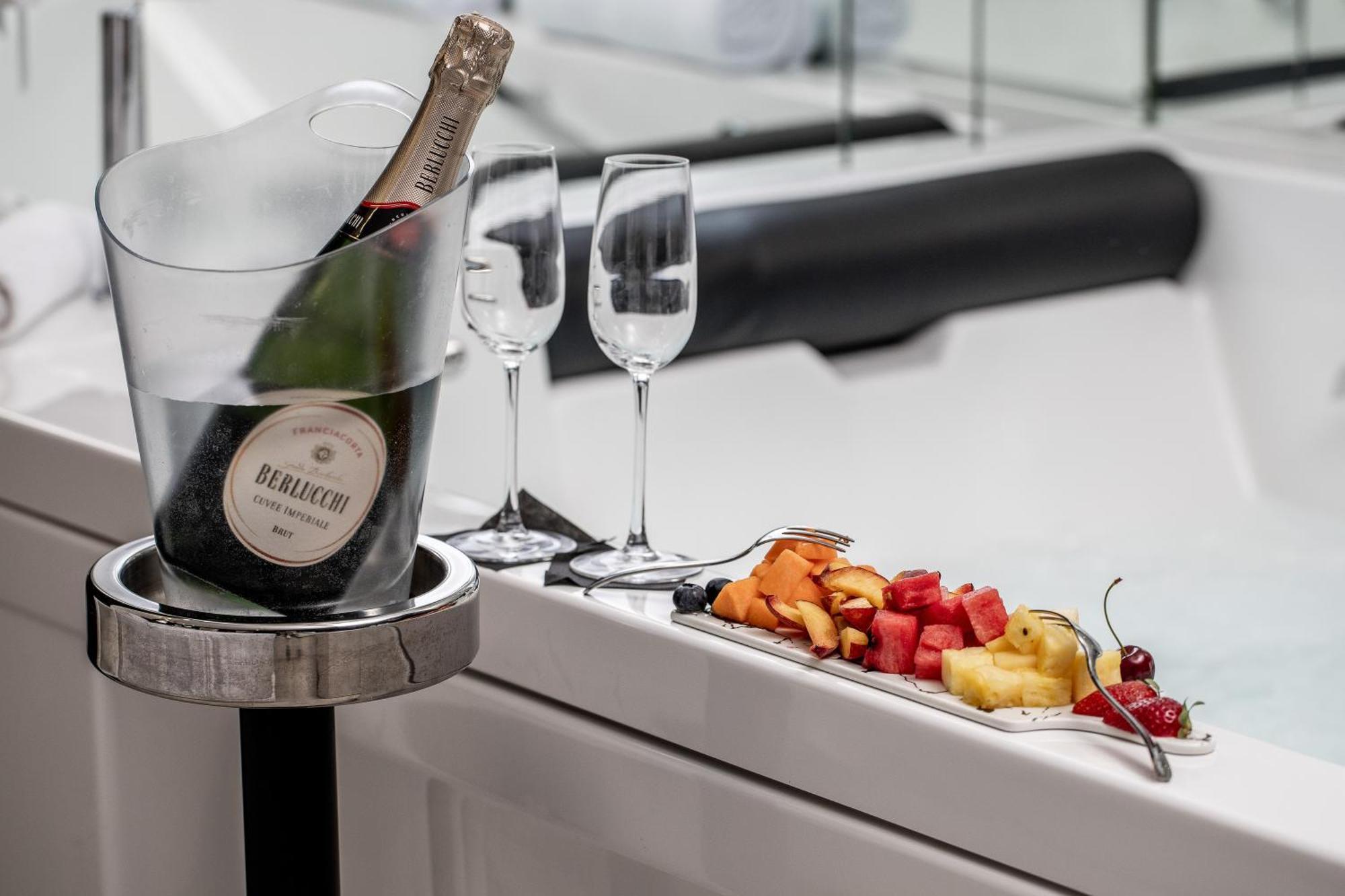 Suite Spa Bath