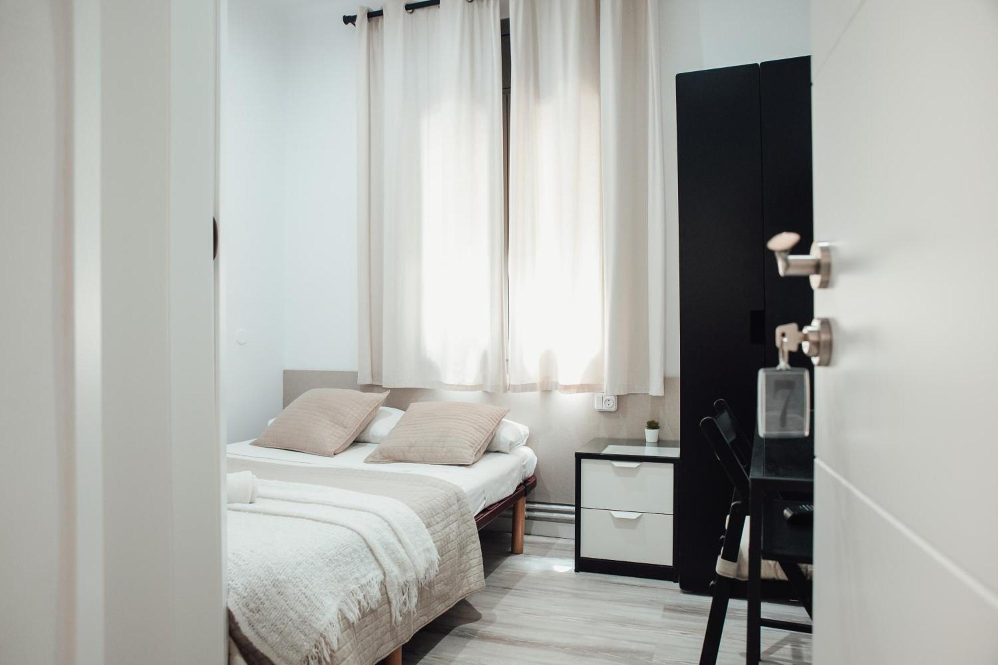 Double Room,1558558990:JPEG