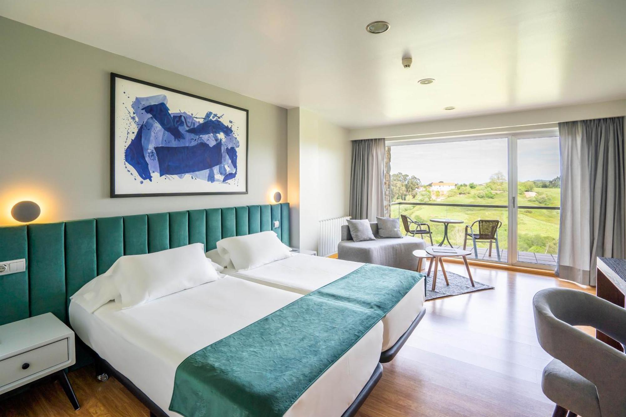 Standard Double or Twin Room Sea View