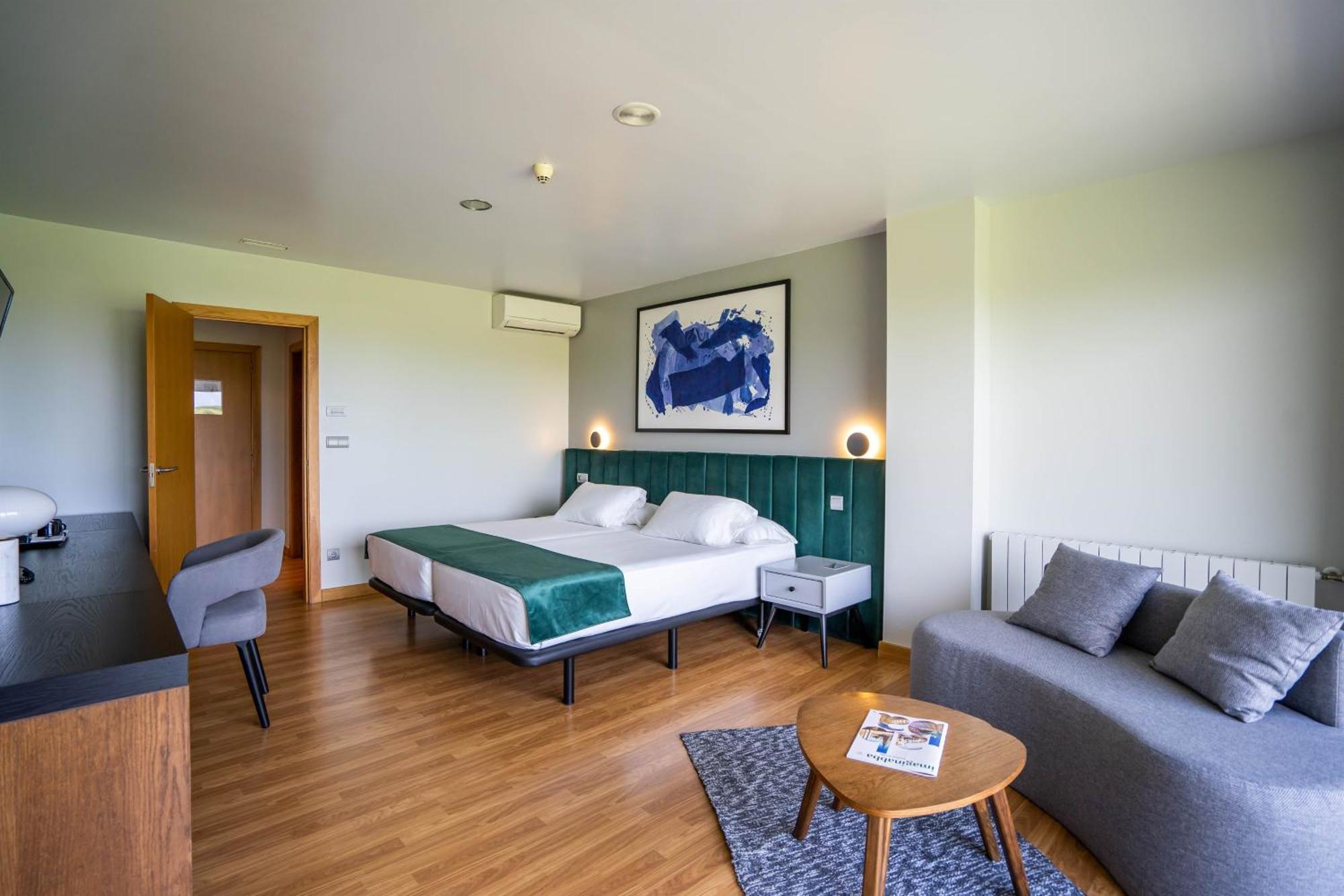 Standard Double or Twin Room Sea View