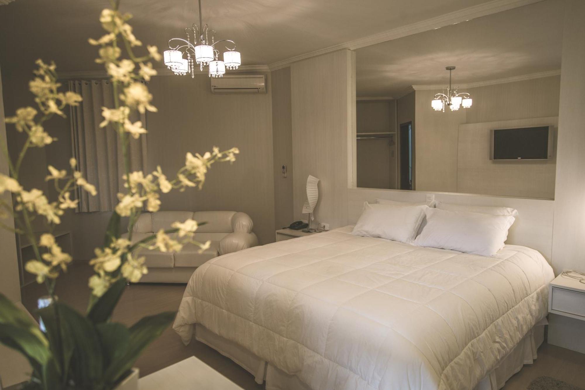 Queen Suite Spa Bath