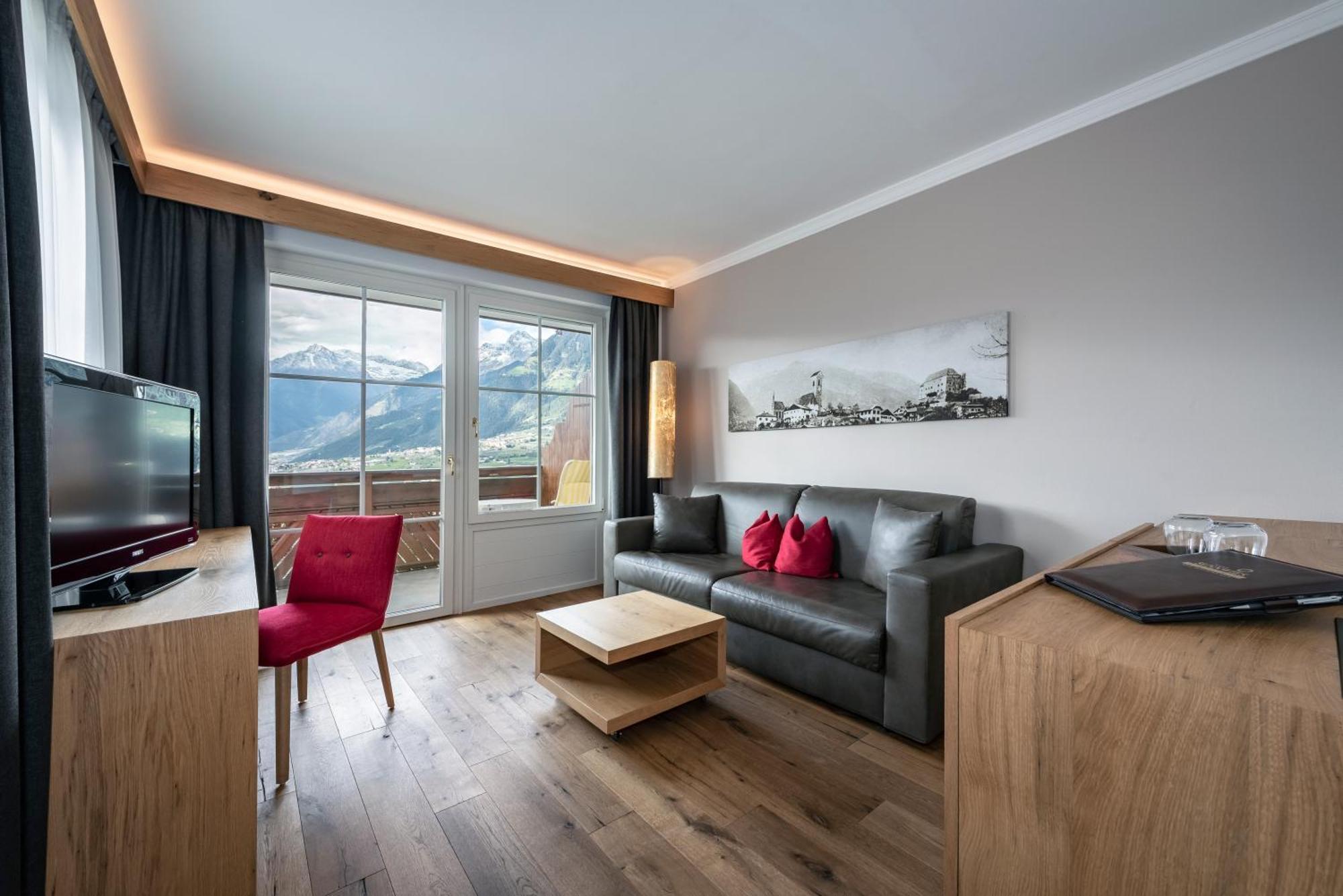Junior Suite Mountain View