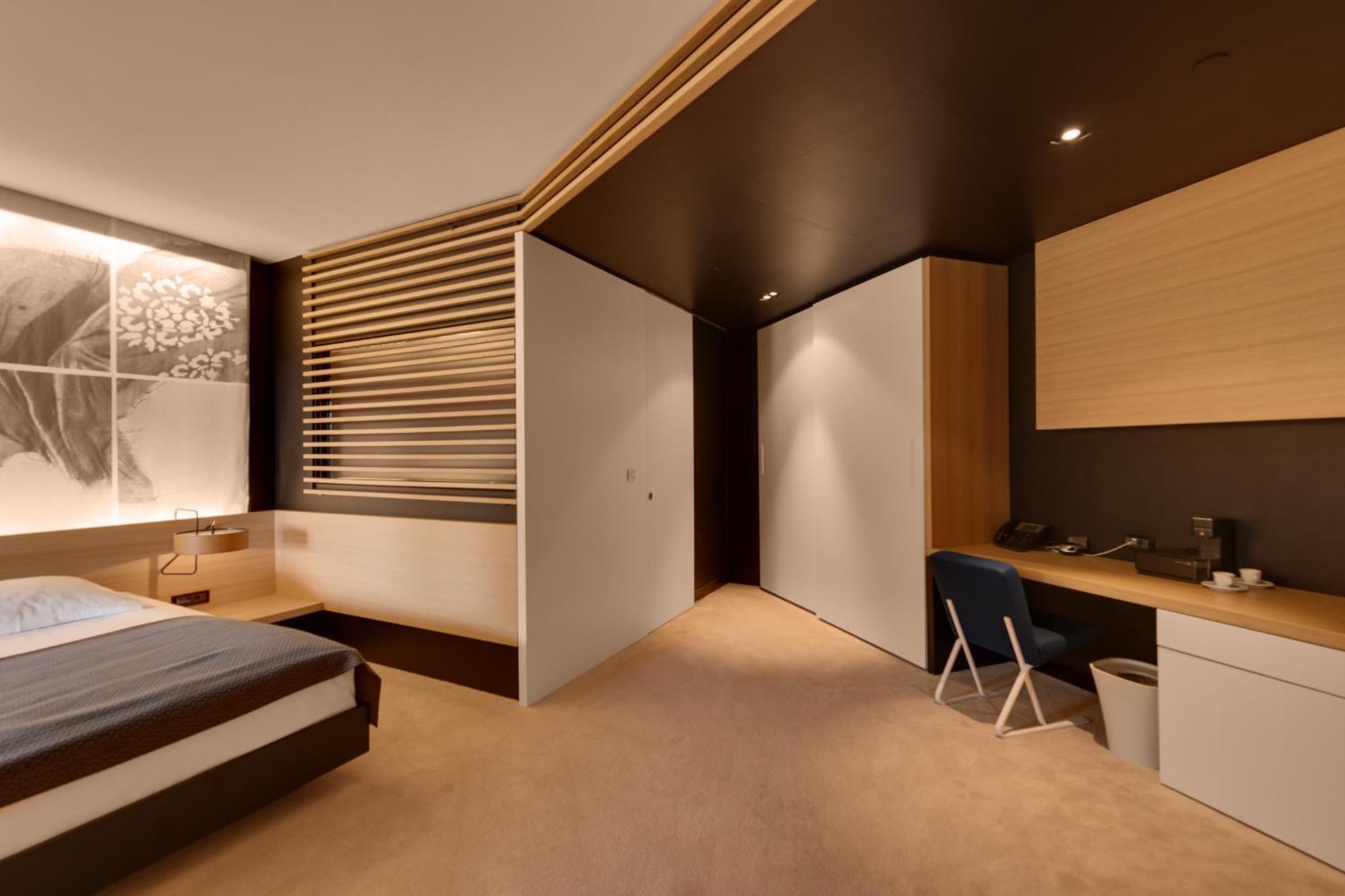 Suite Gallery,1589329773:JPEG