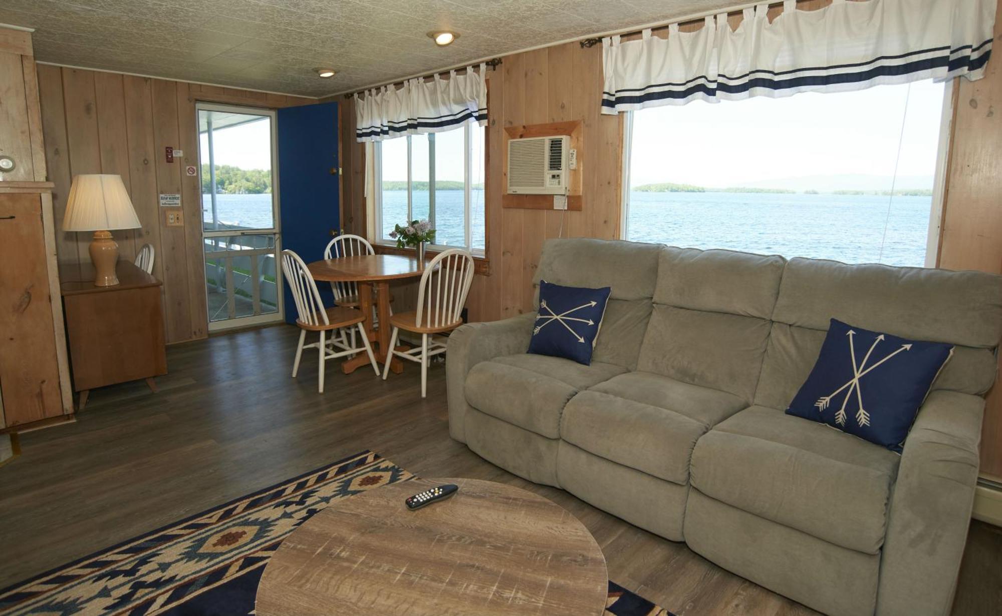 Suite Lakefront View