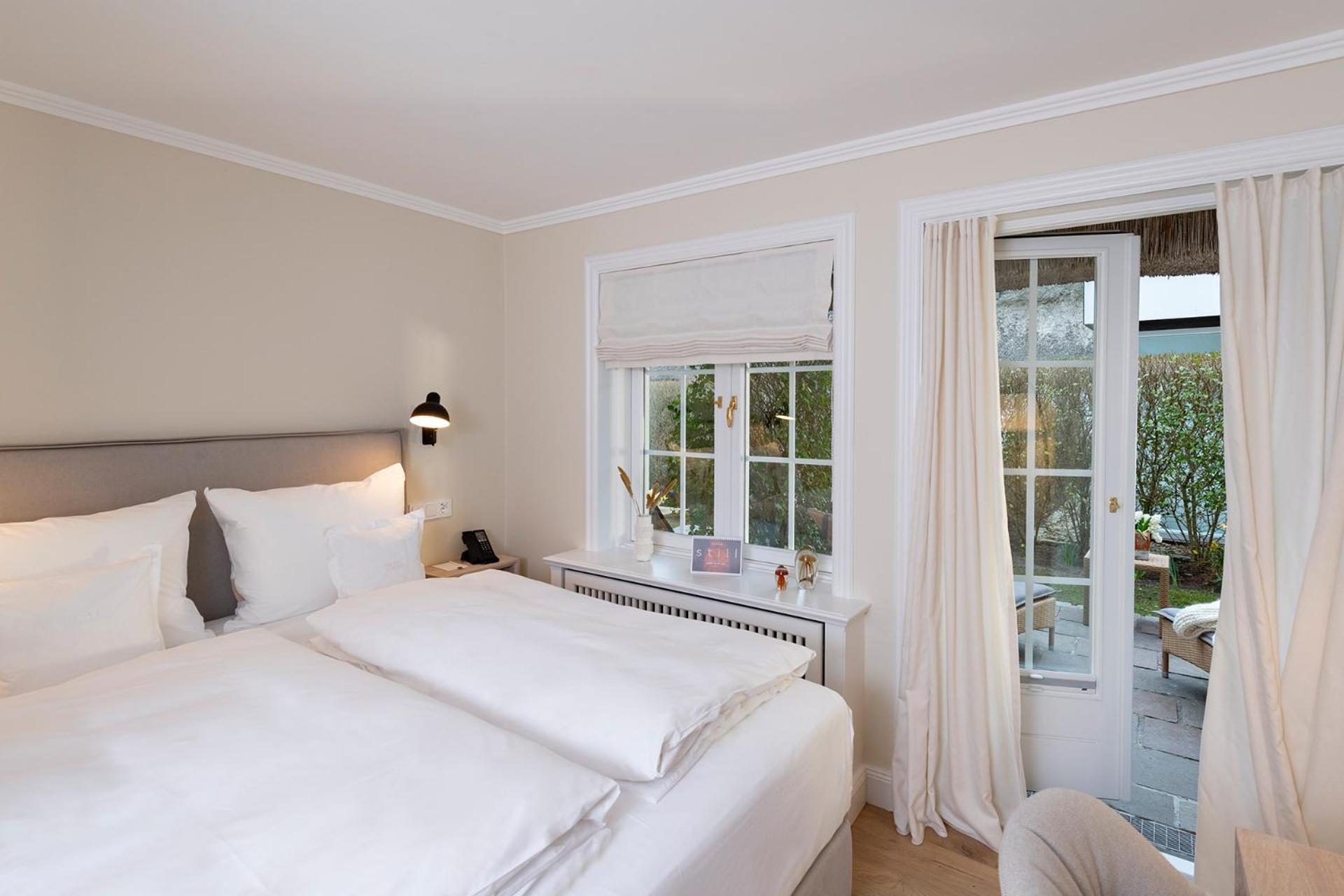 Double Room,1646902987:JPEG