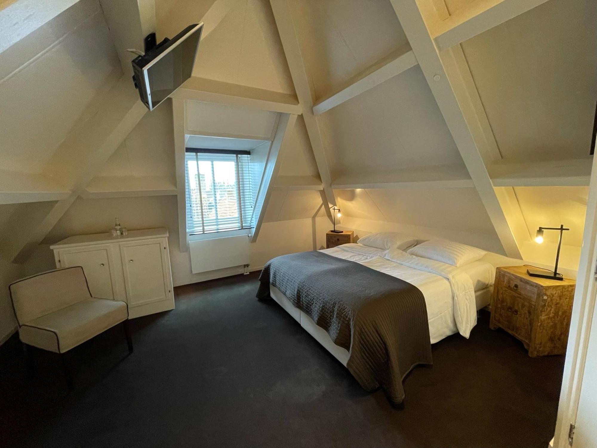 Double Room Annex,1559680441:JPEG