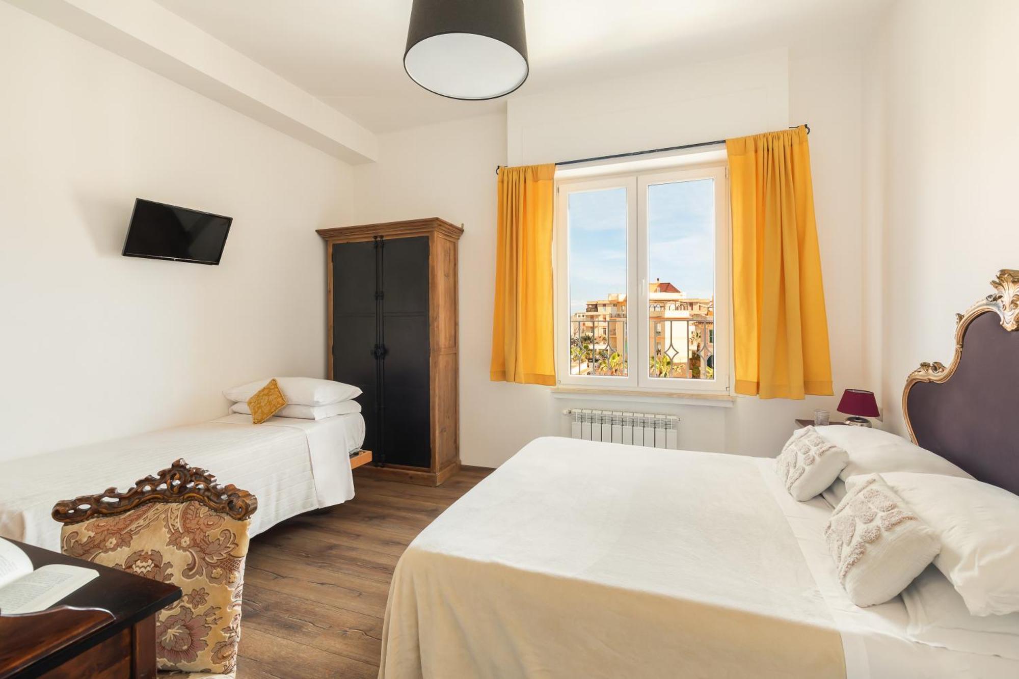 Deluxe Double Room Side Sea View