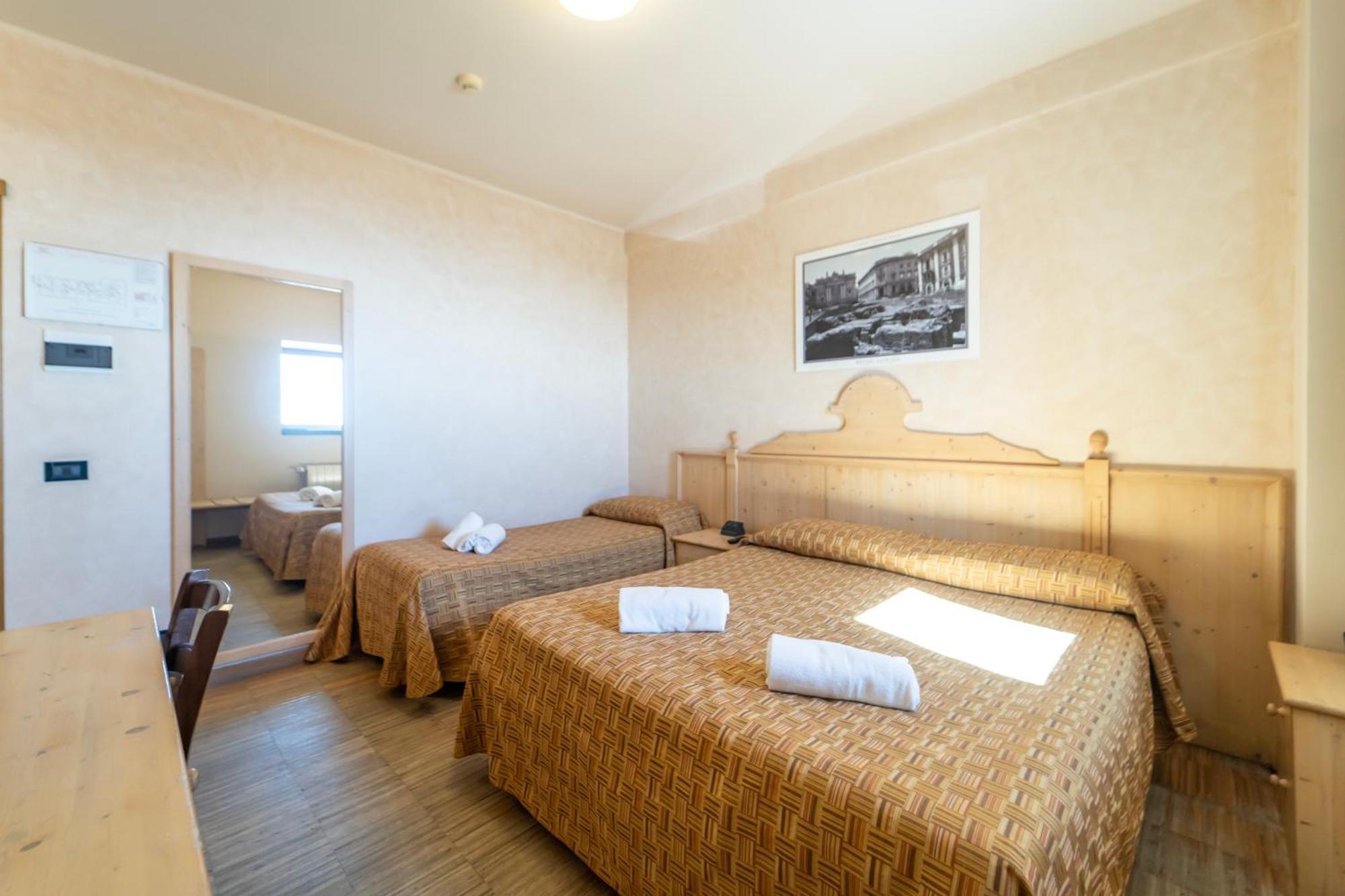 Standard Triple Room,1562938855:JPEG