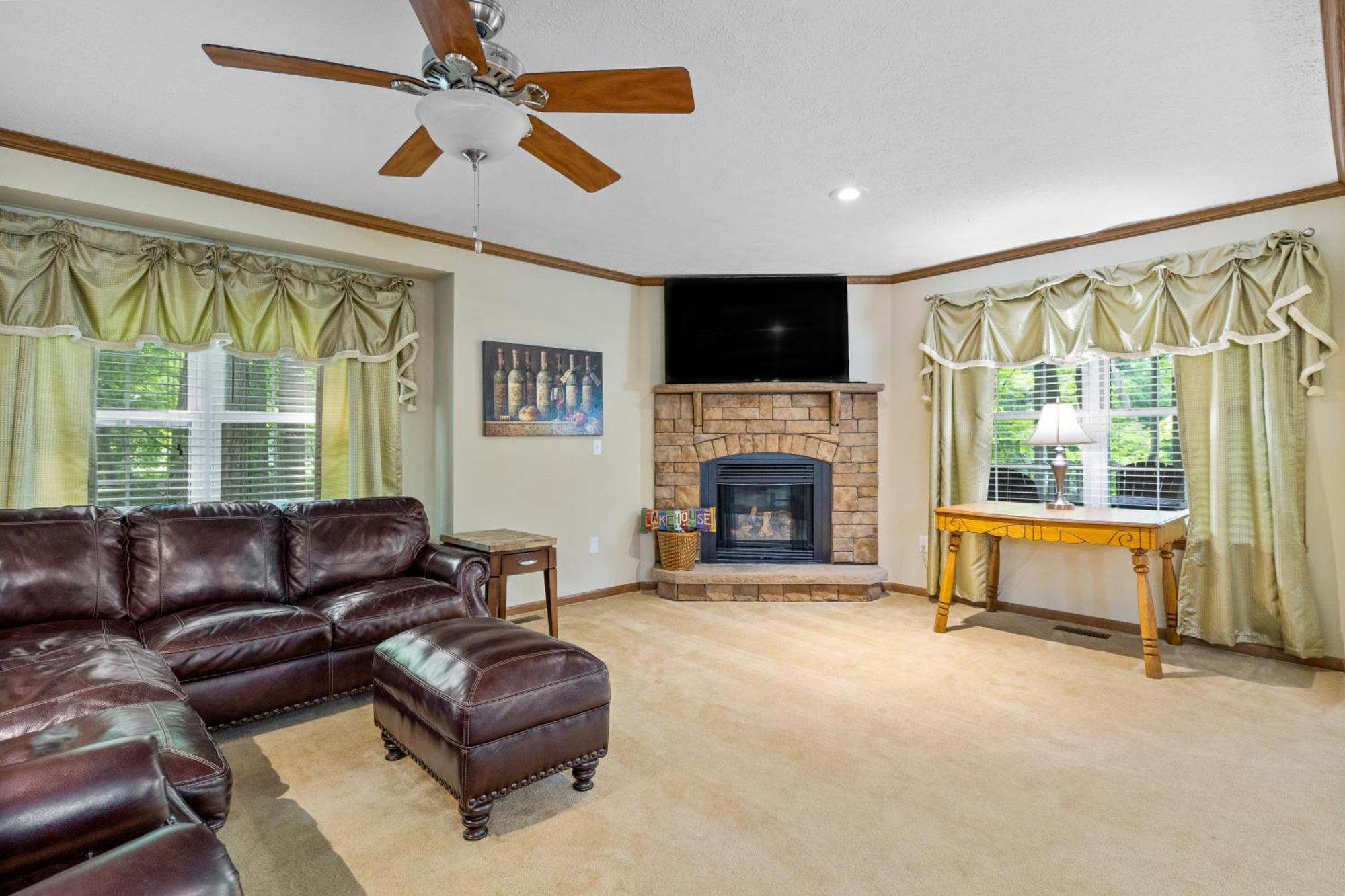 Deluxe Family Suite