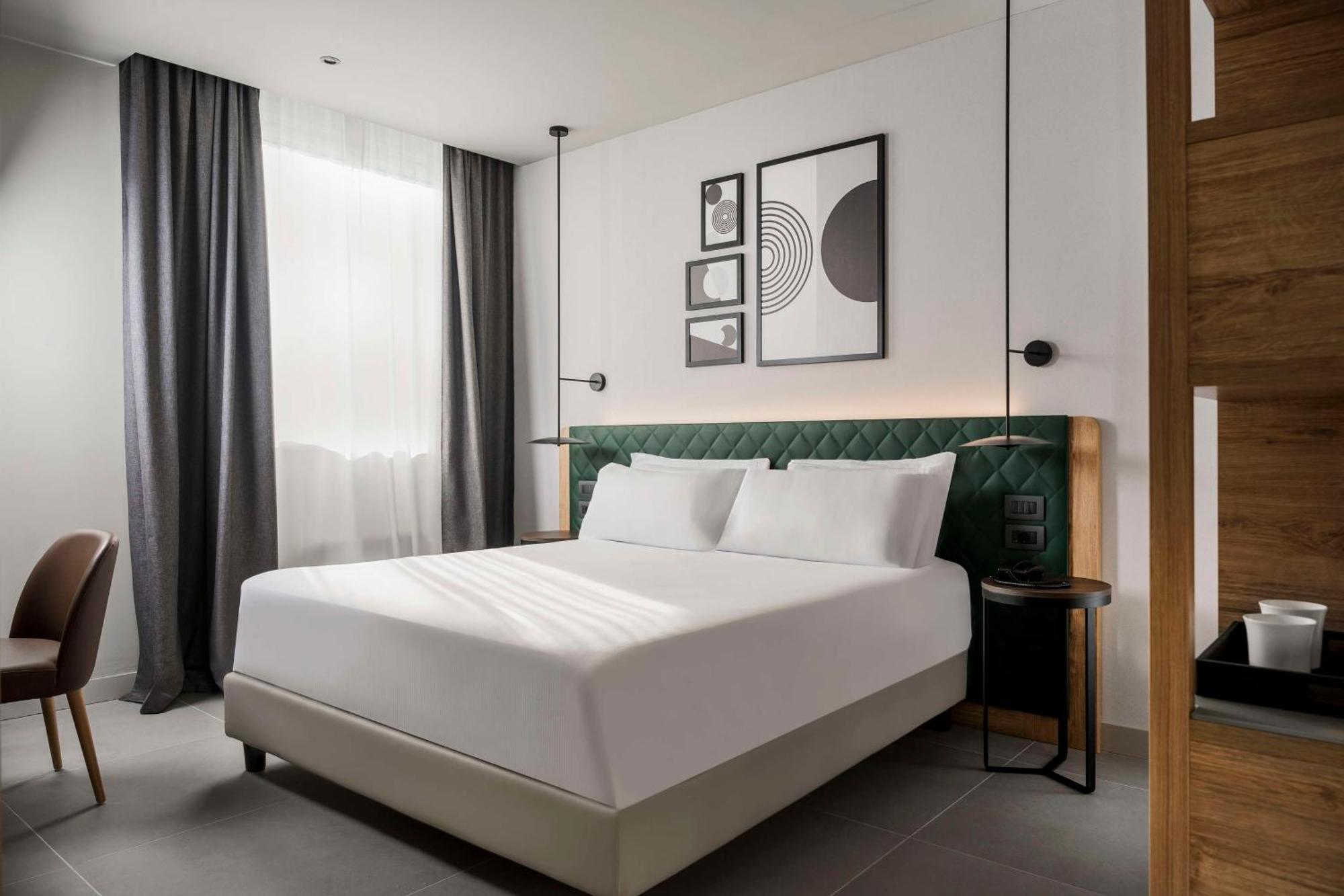 Deluxe King Room,1498752226:JPEG