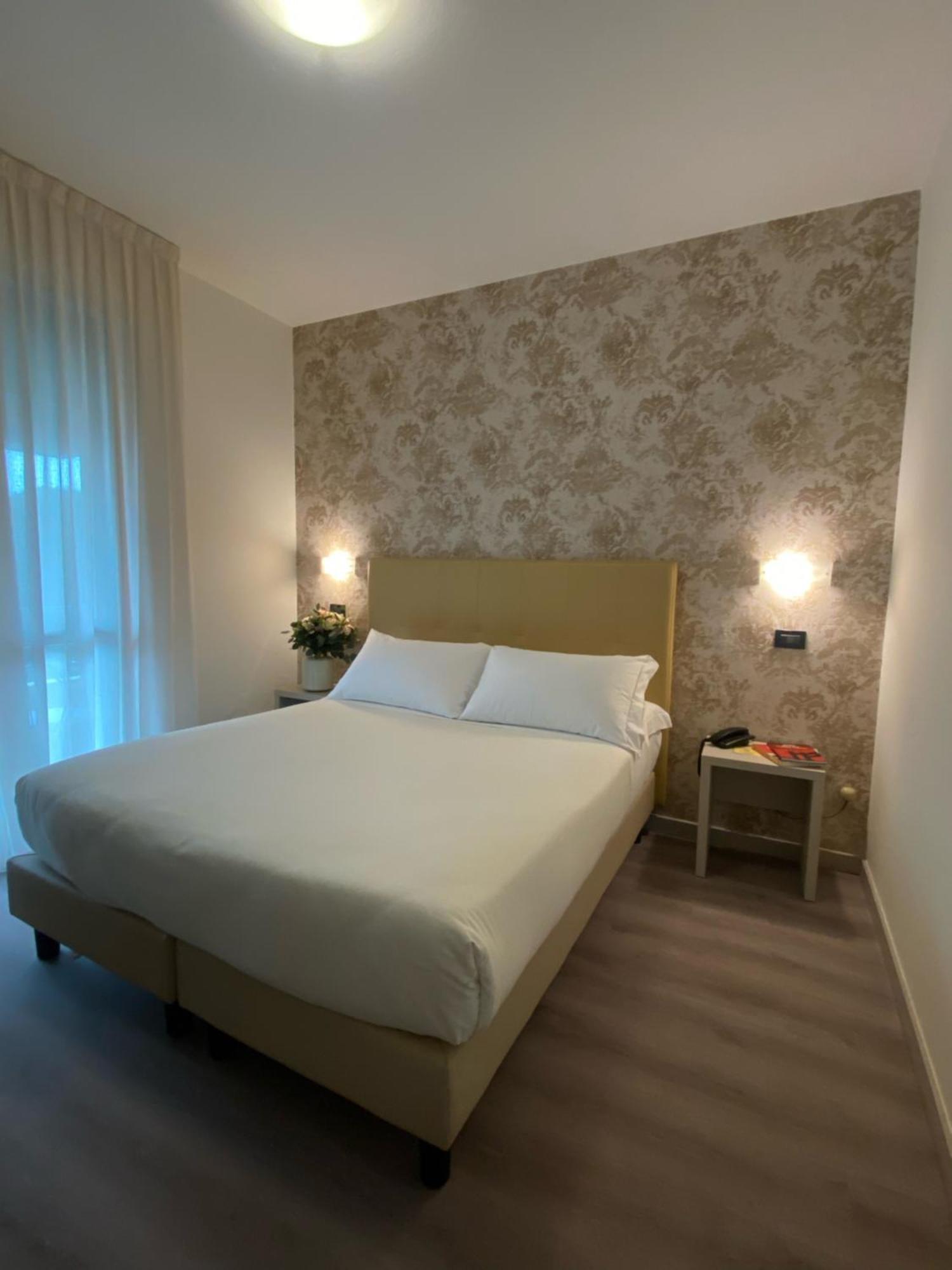 Superior Double or Twin Room with Balcony,1563264373:JPEG