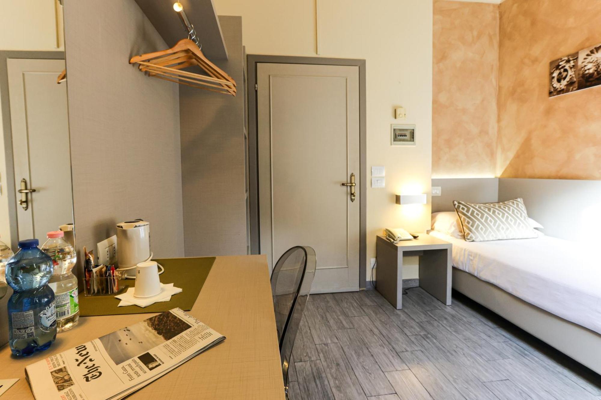 Single Room,1580141809:JPEG