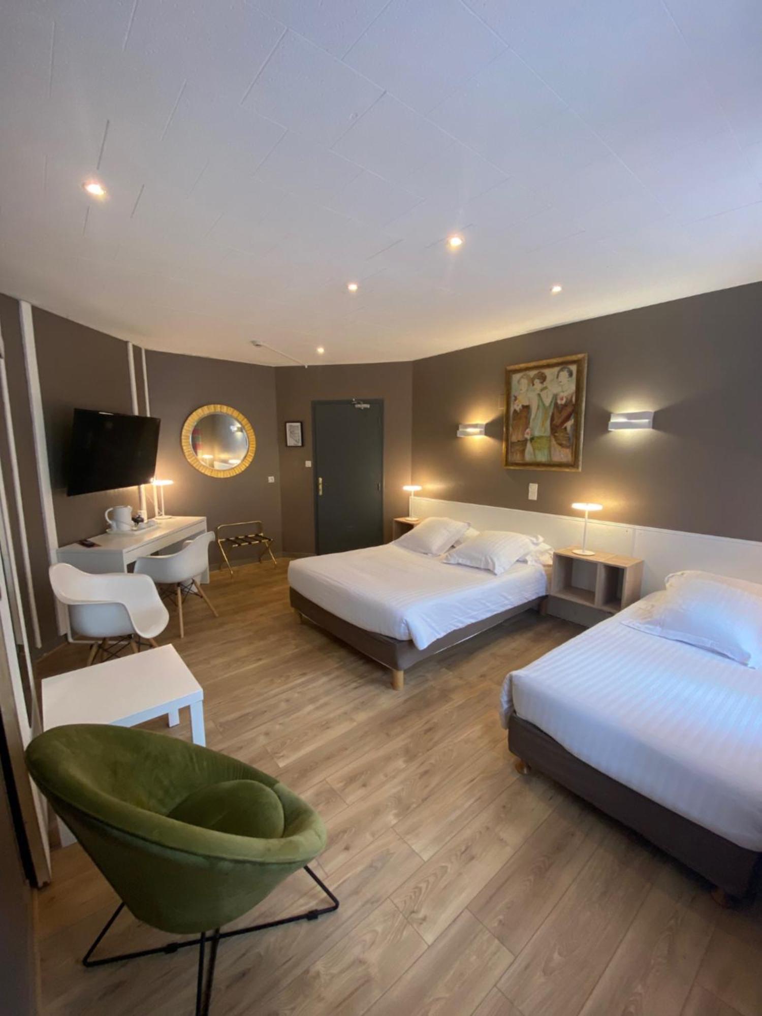 Triple Room,1563280597:JPEG