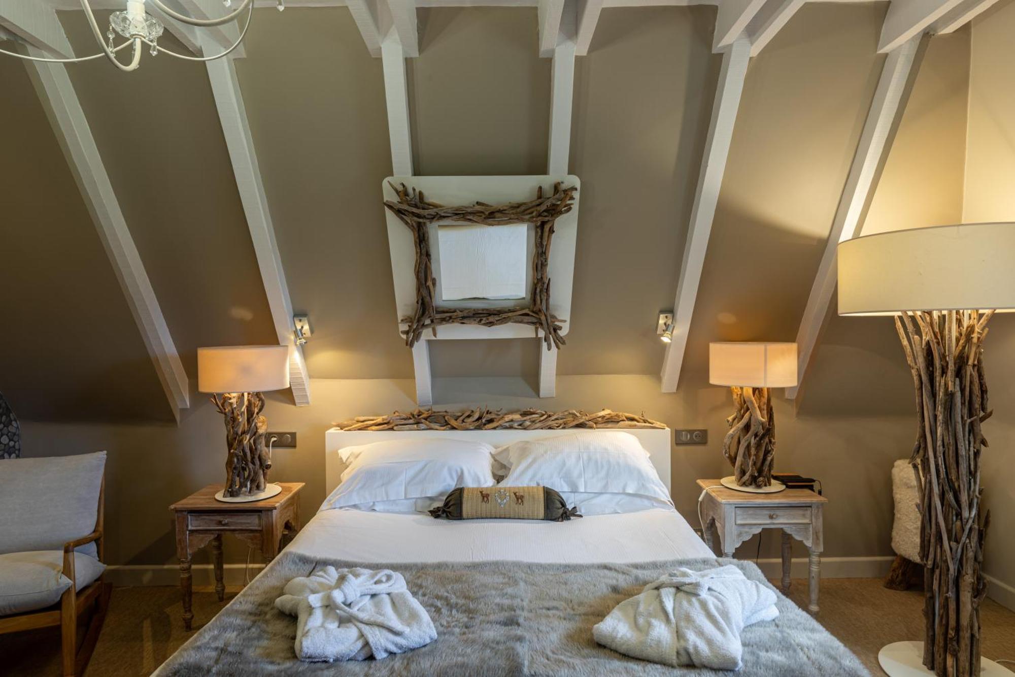 Deluxe Junior Suite,1563289582:JPEG