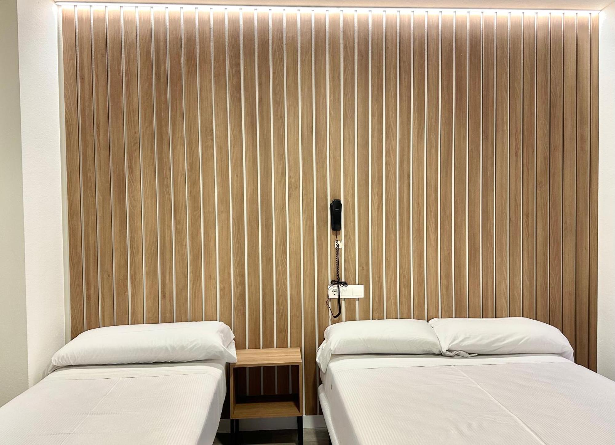 Triple Room,1563329662:JPEG