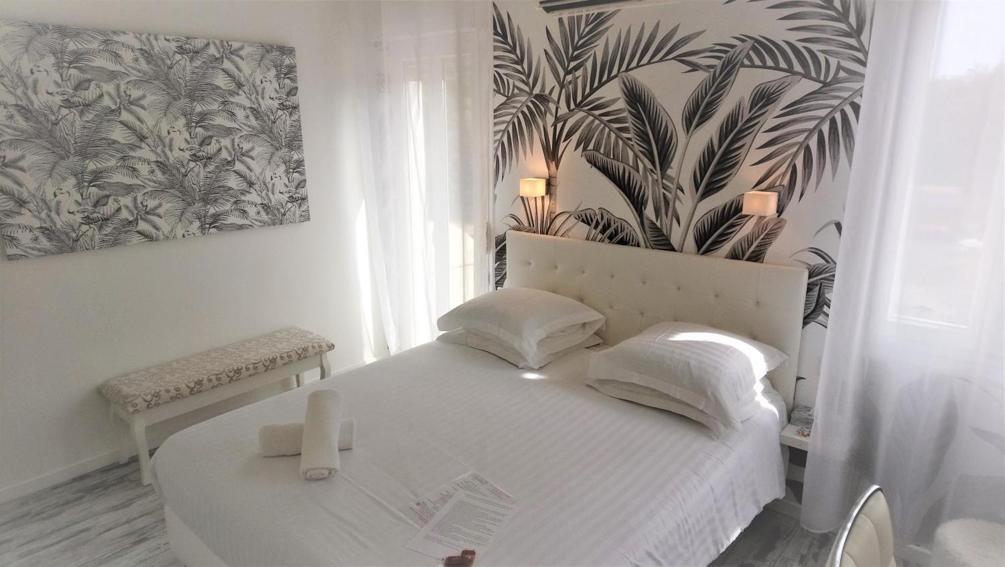 Chambre Lit Queen-Size avec Balcon