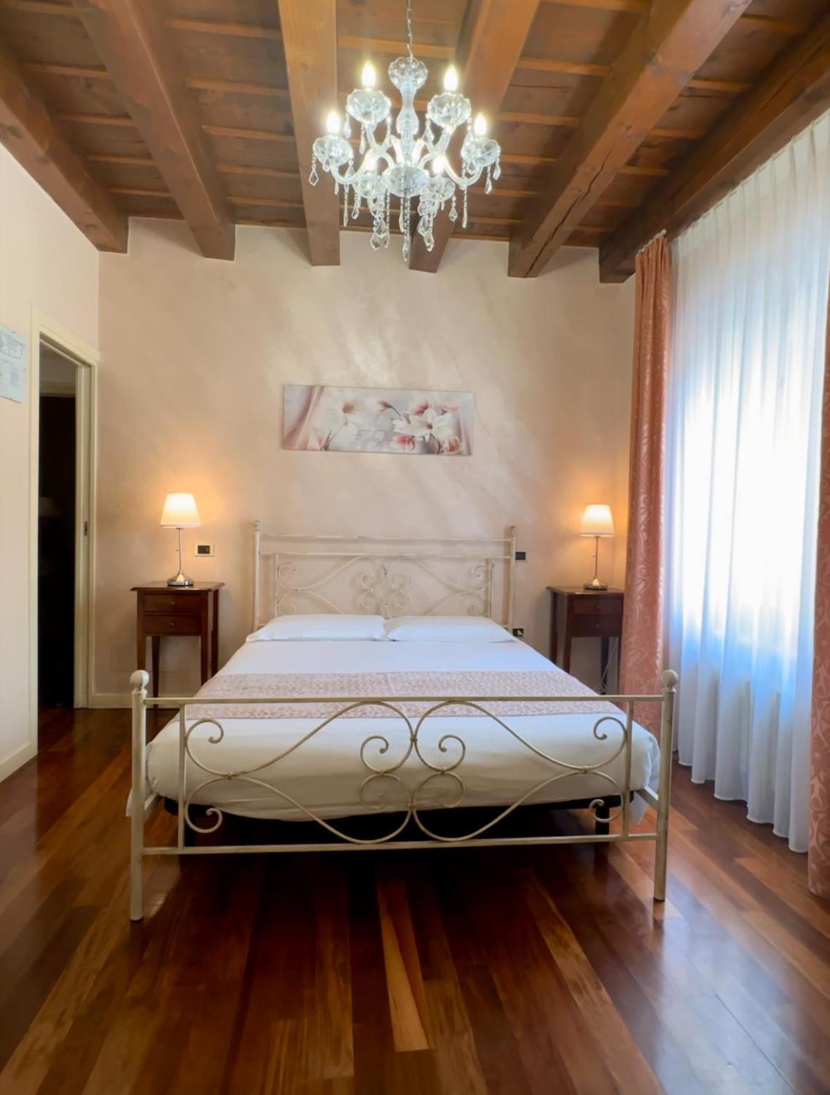 Standard Double Room,1563377323:JPEG