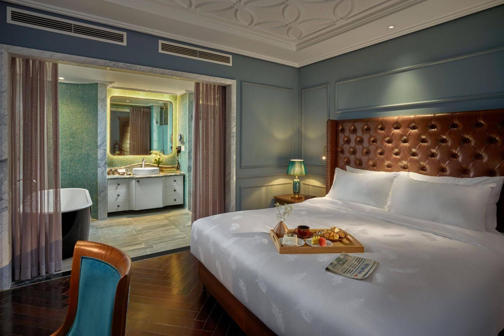Luxury Suite