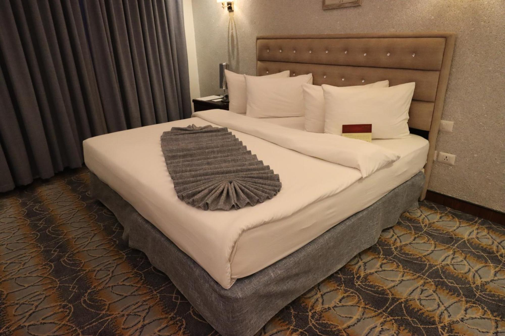 Single Room,1746860930:JPEG