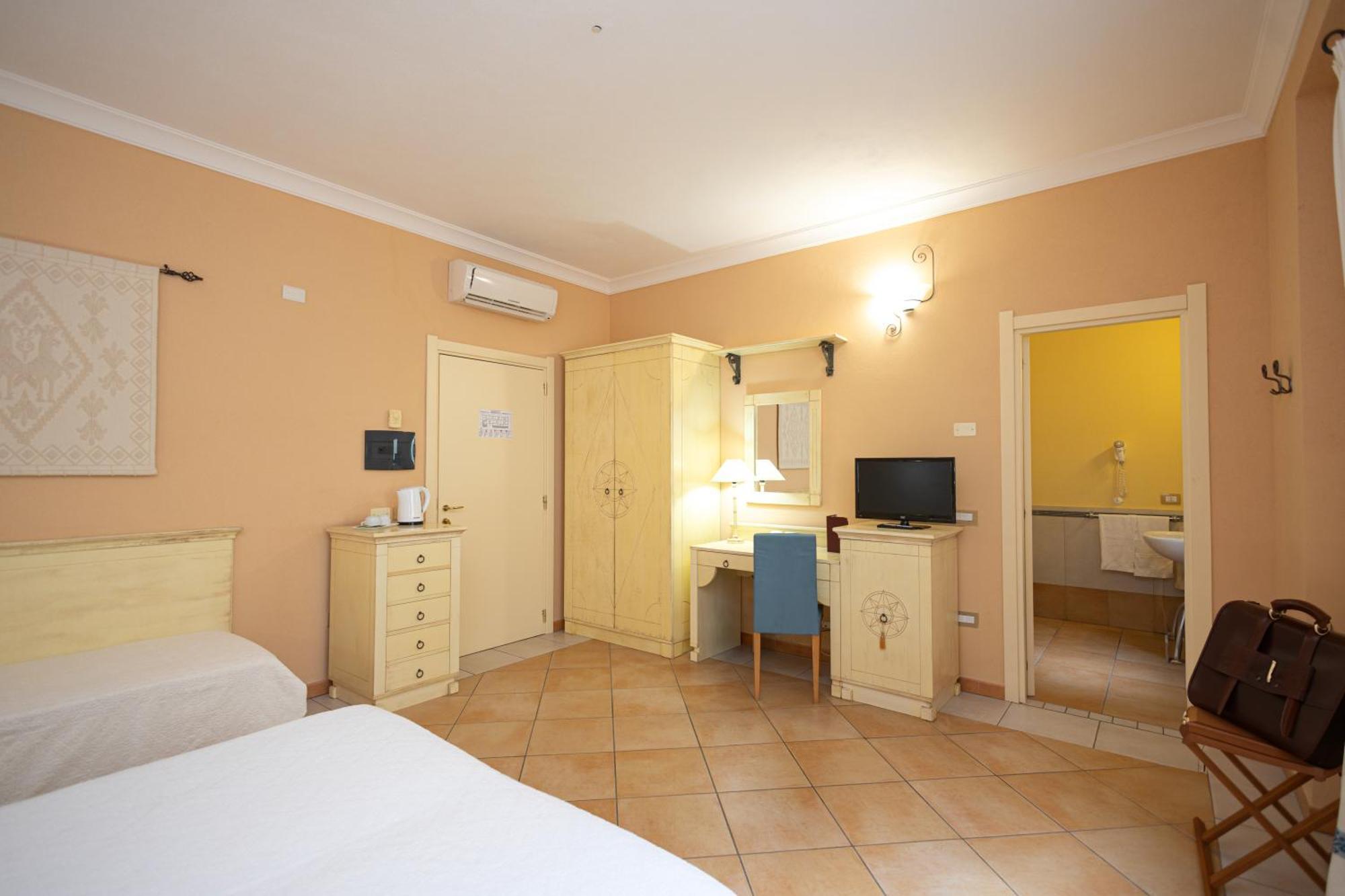 Classic Double or Twin Room
