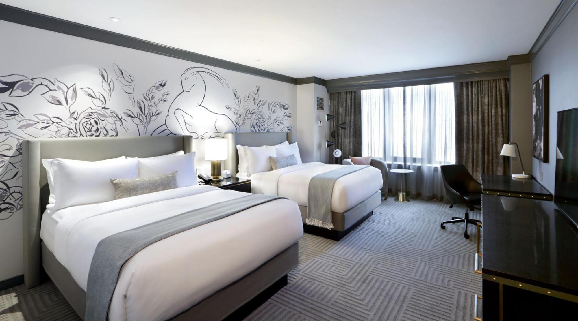 Grand Deluxe Guest room 2 Queen City view