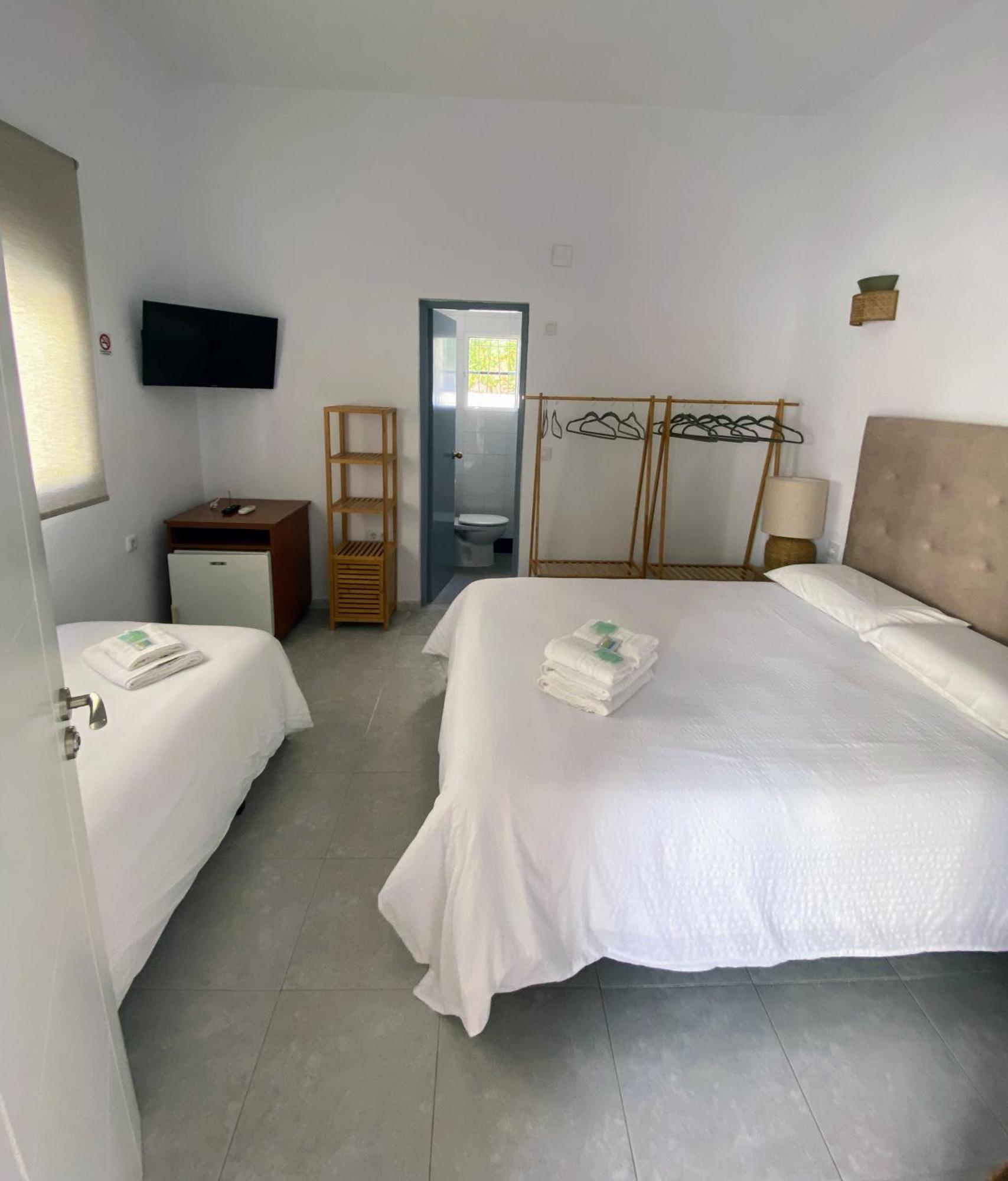 Triple Room,1565561029:JPEG
