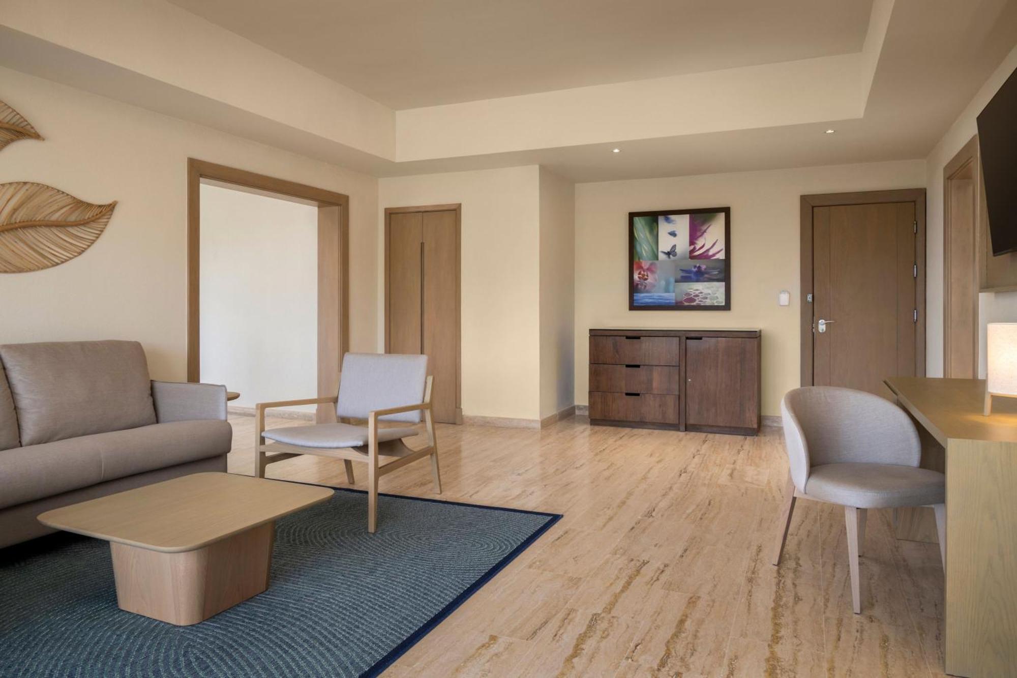 Suite Puntacana 1 Bedroom Suite 1 King Beachfront