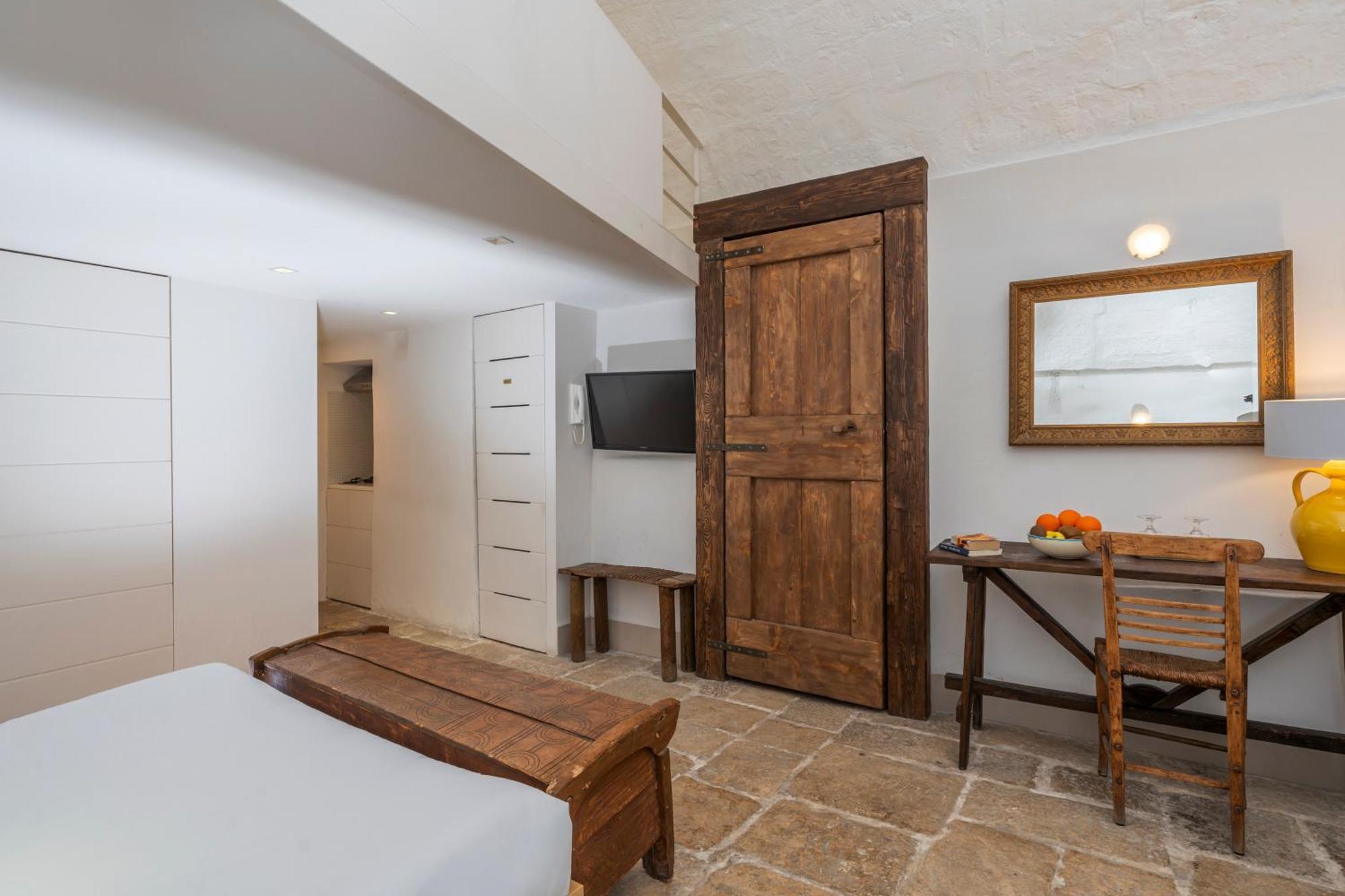 One-Bedroom Apartment Separate Building