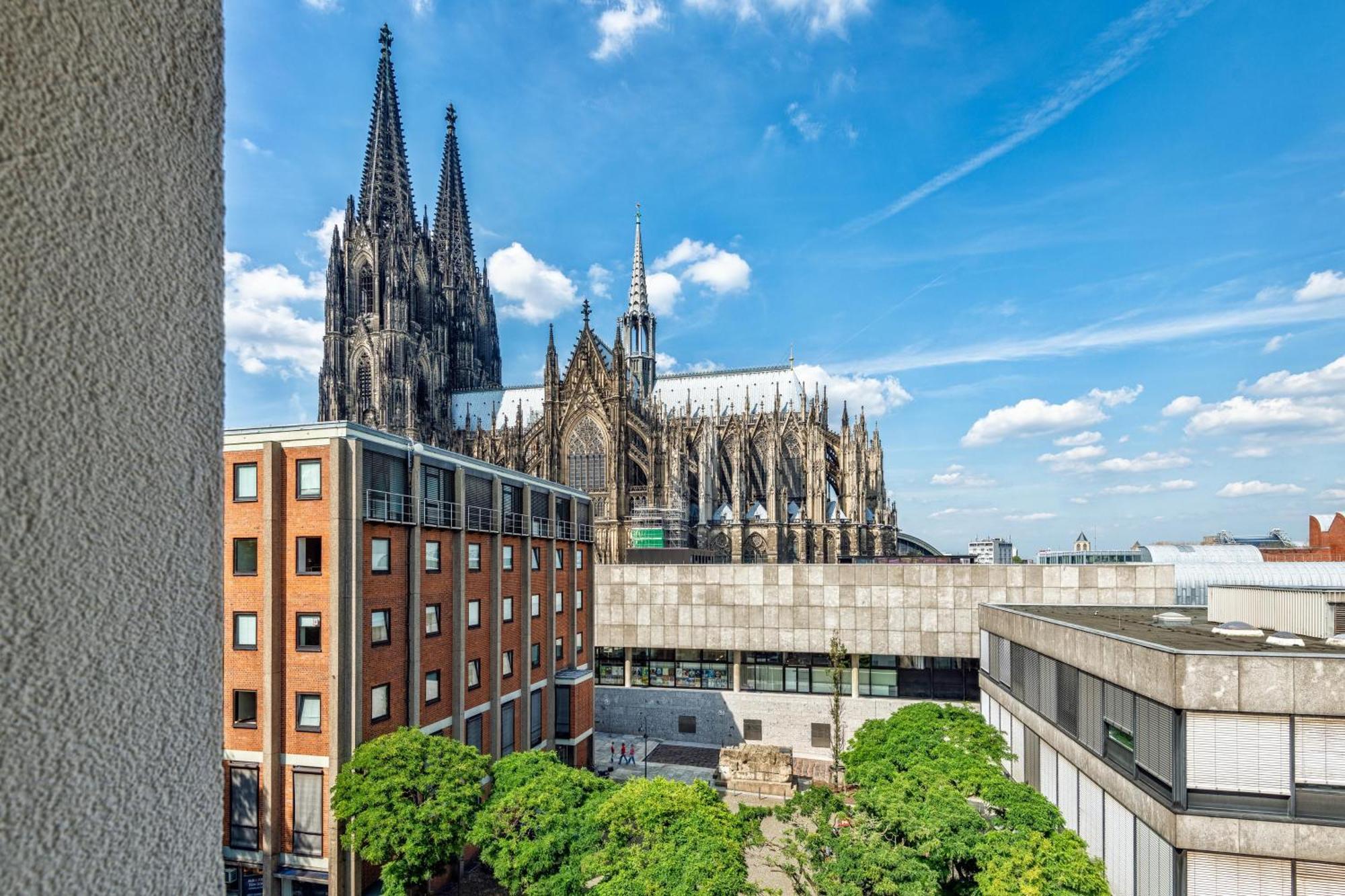 Superior Single Room Cathedral view