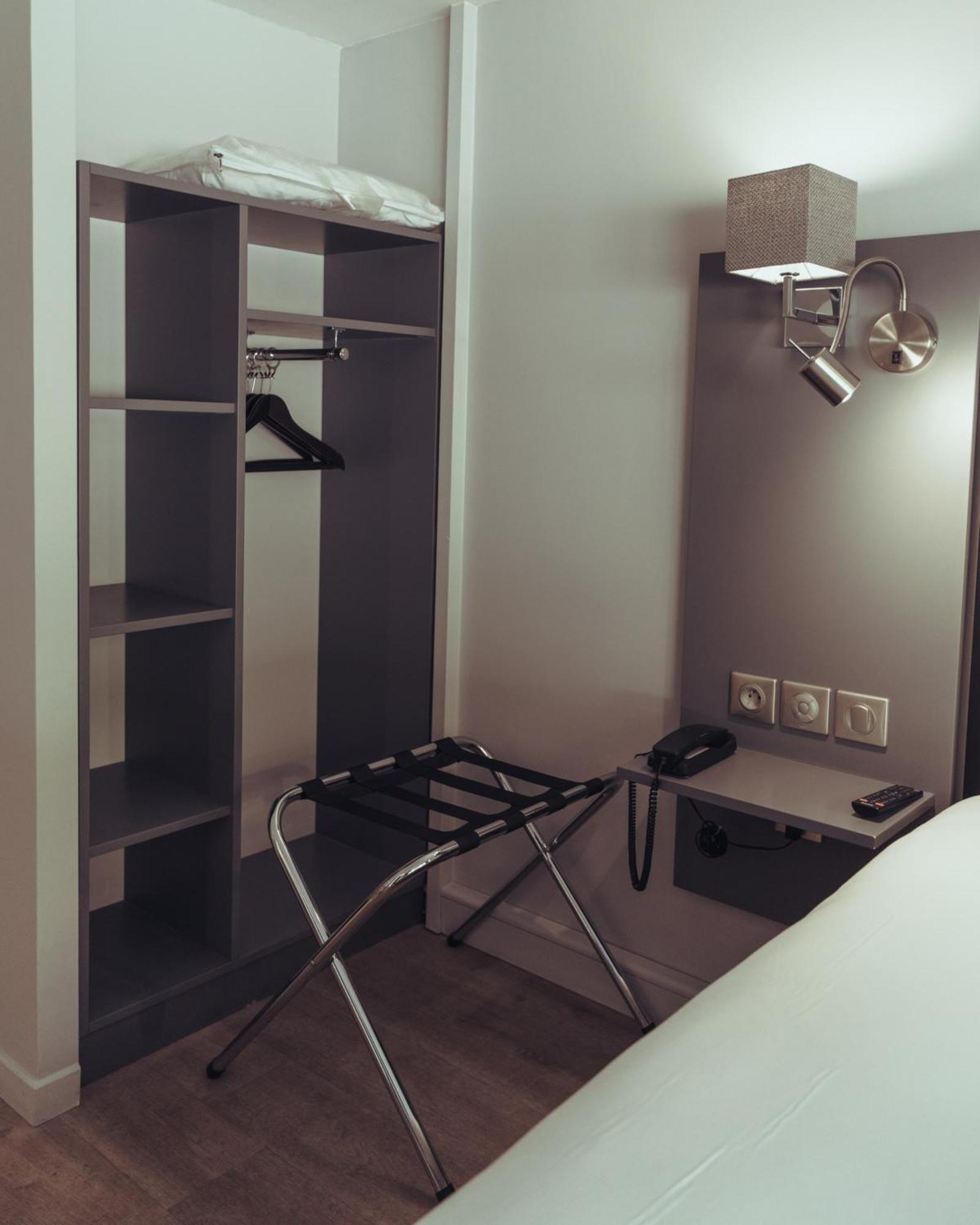 Double Room,1711623342:JPEG