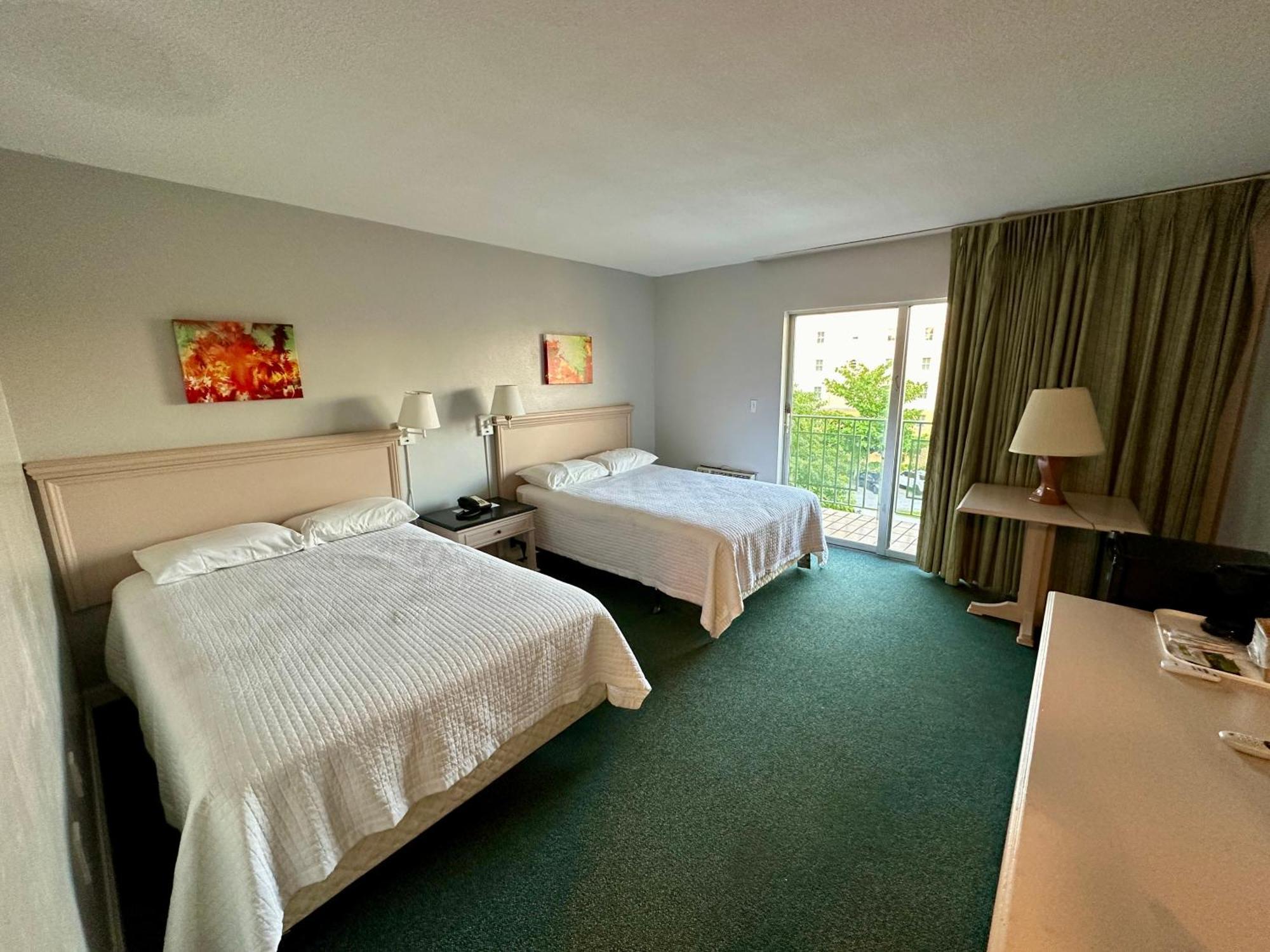 Standard Twin Room,1566942584:JPEG