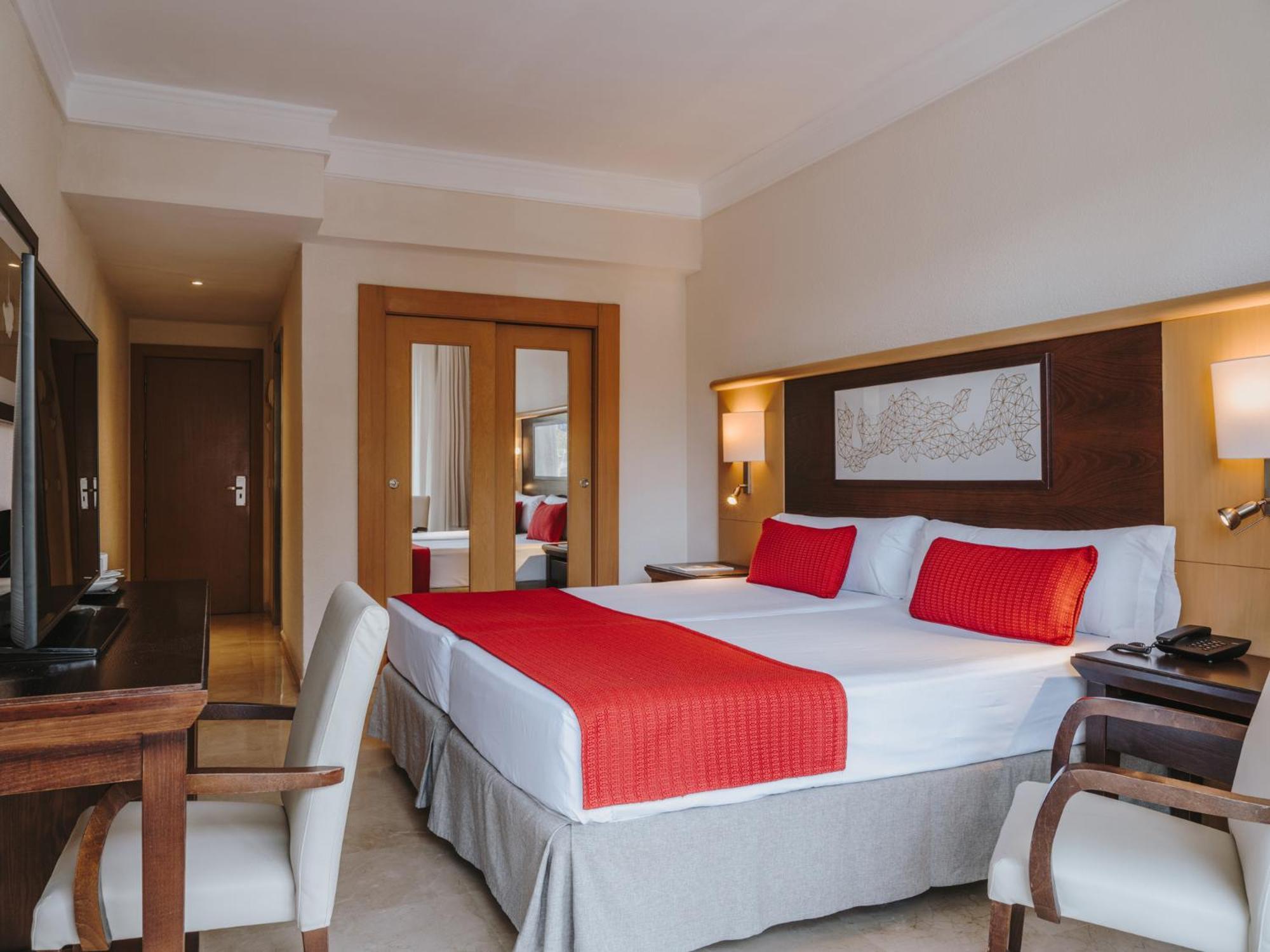 Double or Twin Room Mountain View