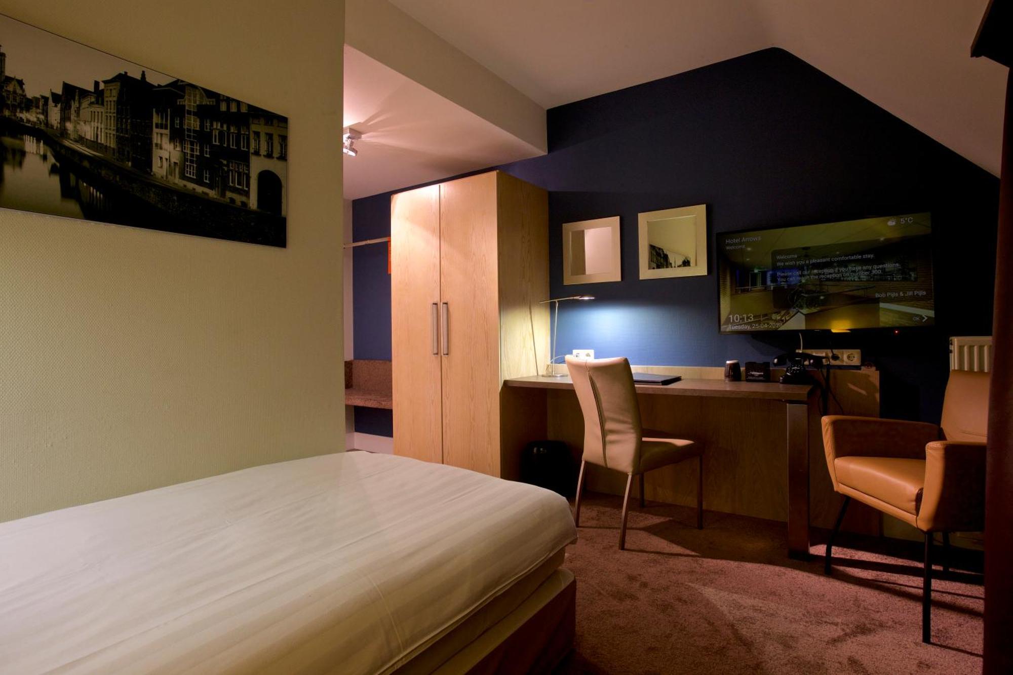 Single Room,1386978431:JPEG
