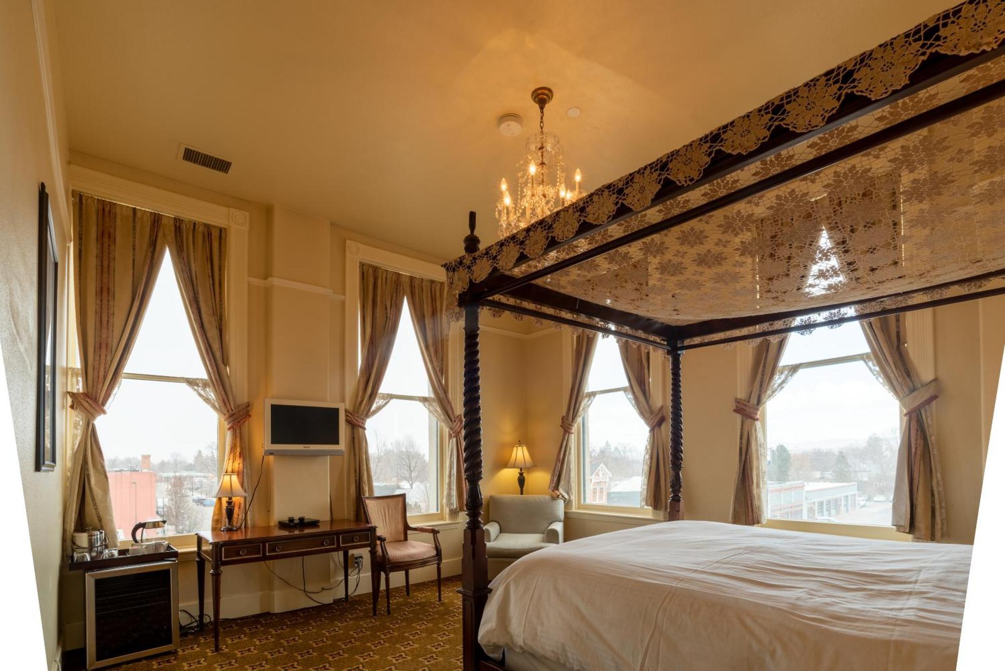 Superior Queen Room