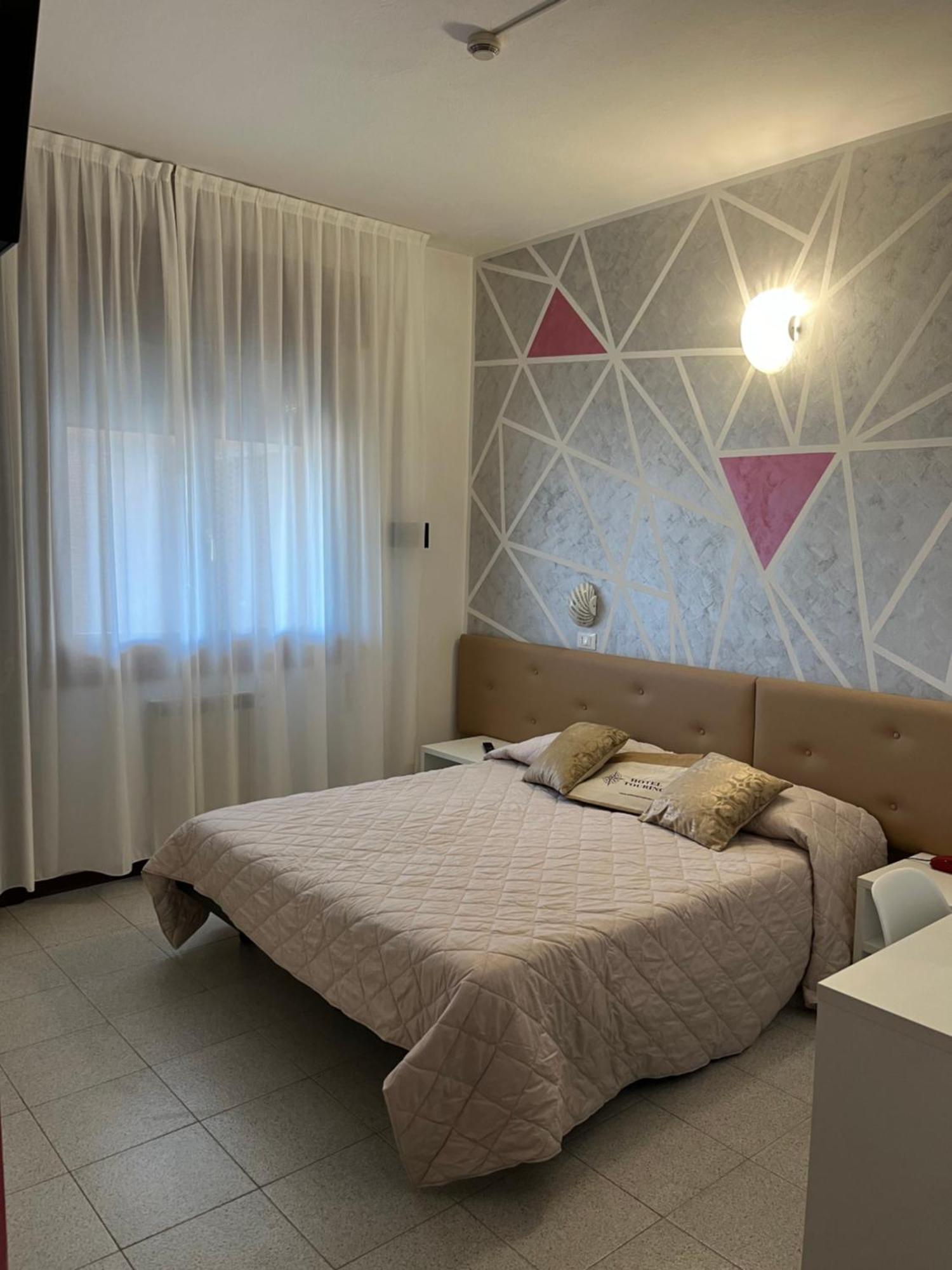 Double or Twin Room,1567056722:JPEG