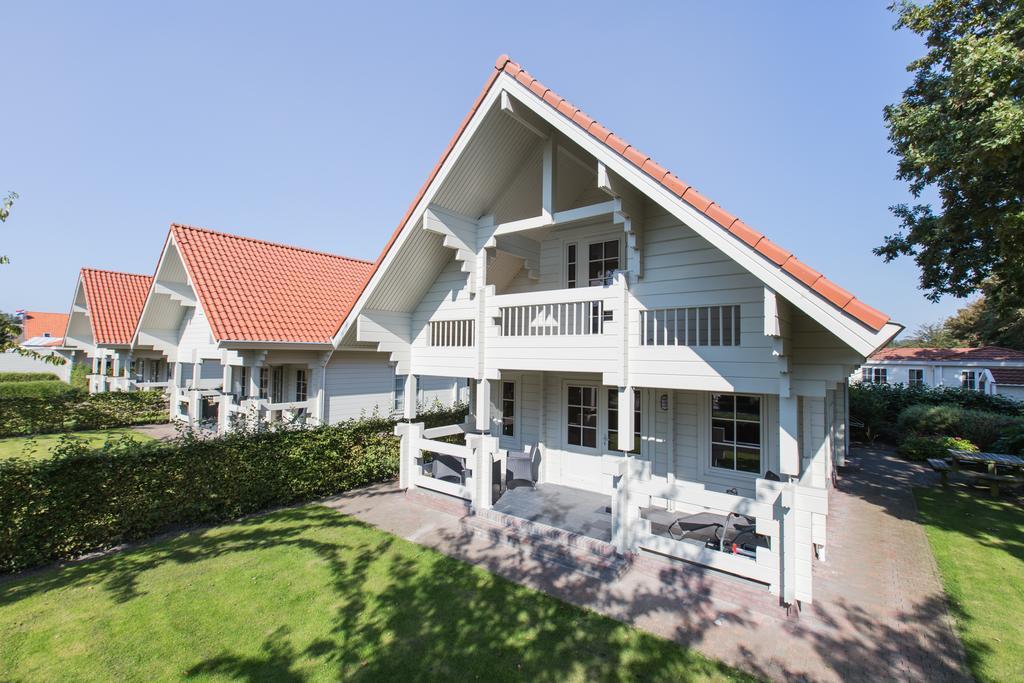 Three-Bedroom Villa,157974516:JPEG