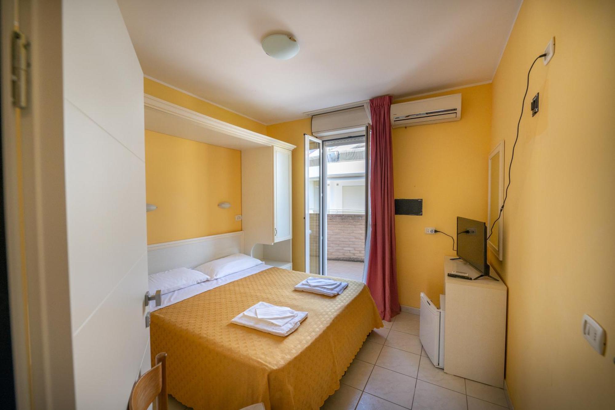Double Room,1591246402:JPEG