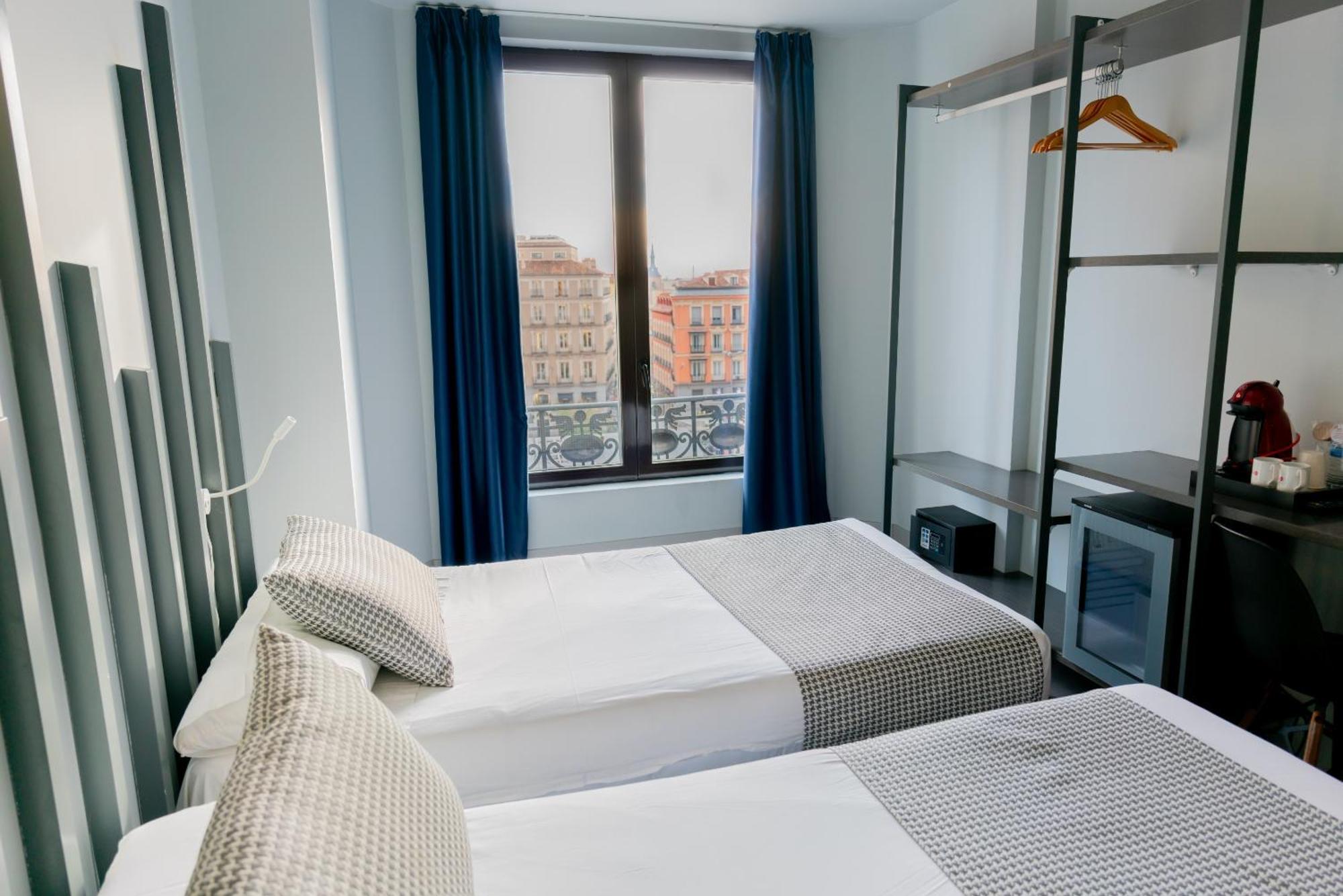 Basic Triple Room